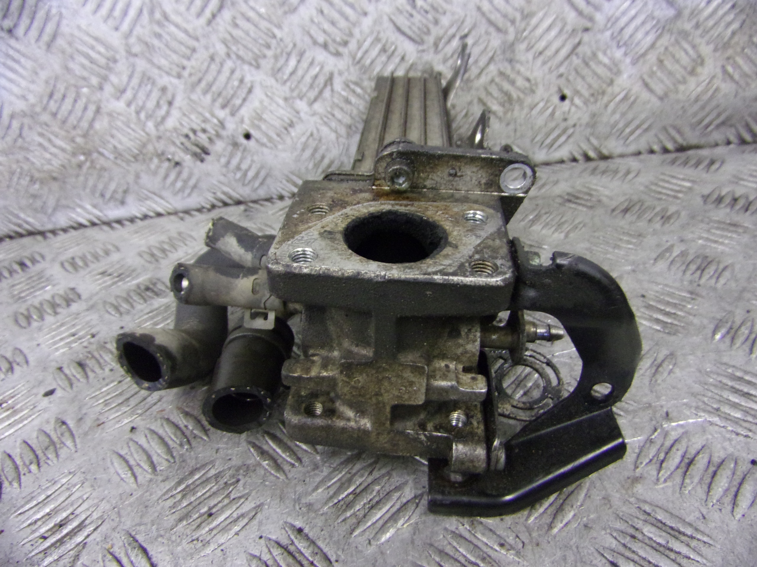 EGR-Kühler VW Golf V 1.9TDI OEM 038131513D image 4