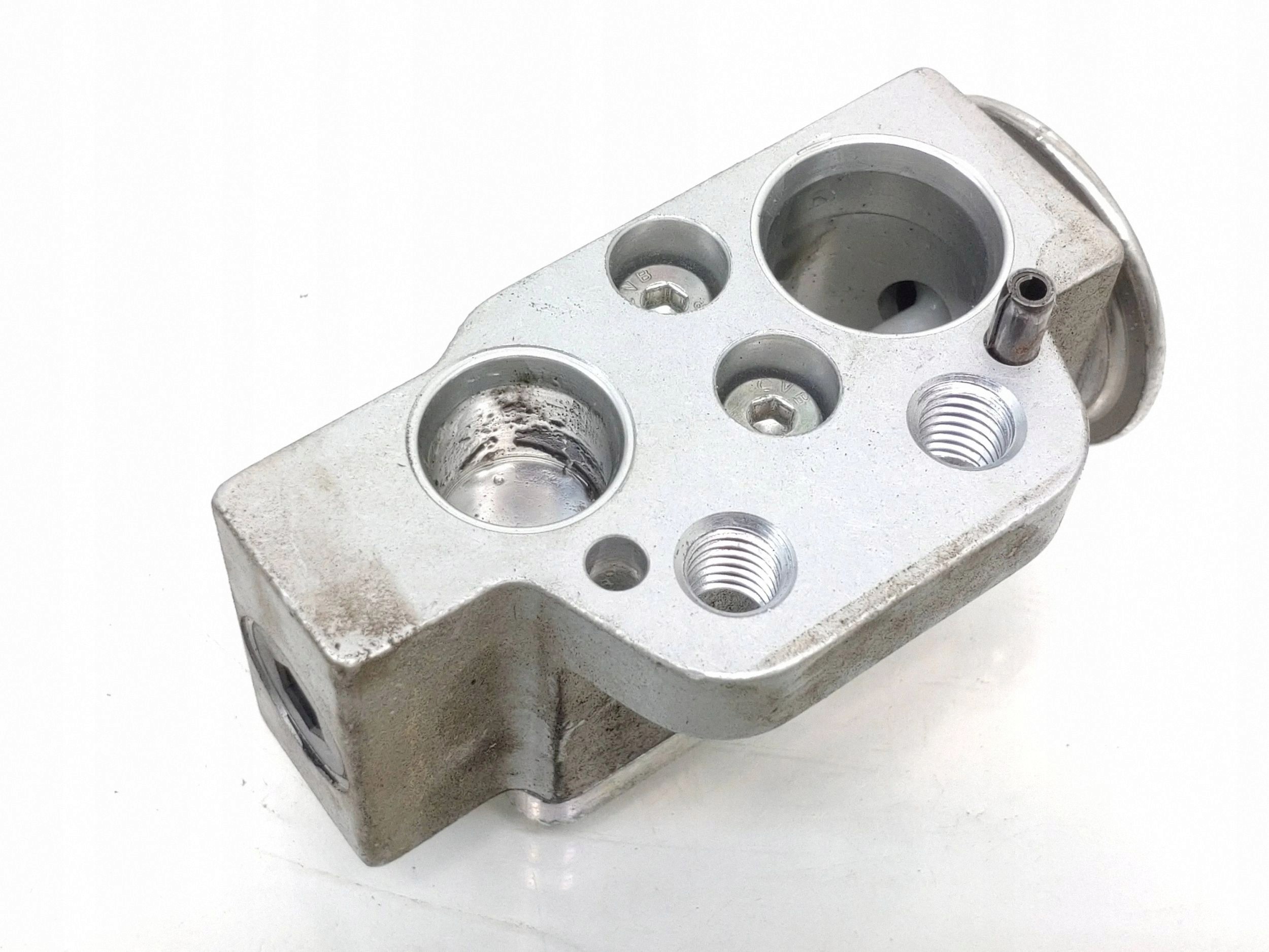Válvula de expansão Audi A5 8T 3.0 TDI OEM 52316990 image 2