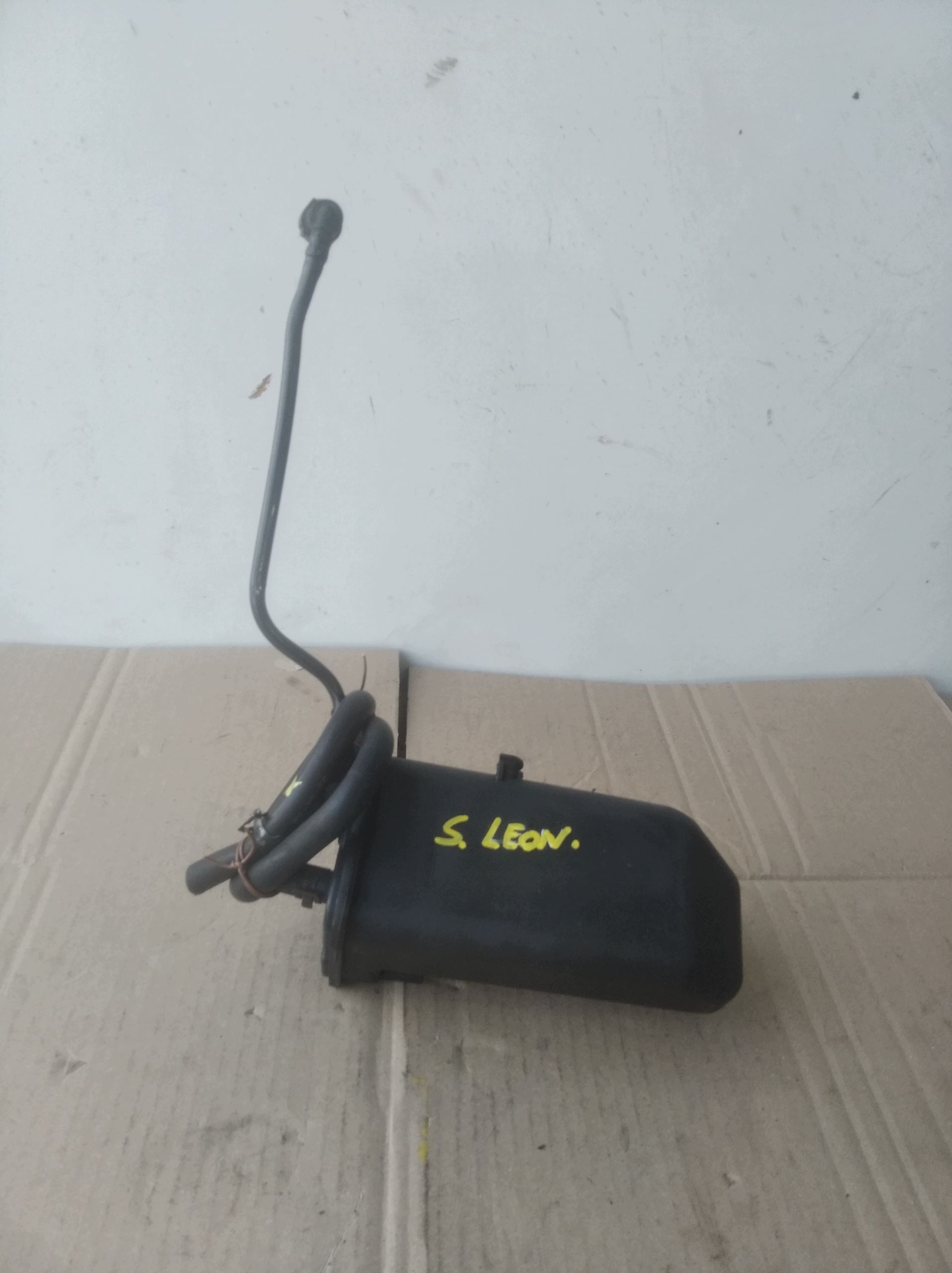 OEM 1K0201801 Kraftstoffdampf-Kohlefilter für Skoda