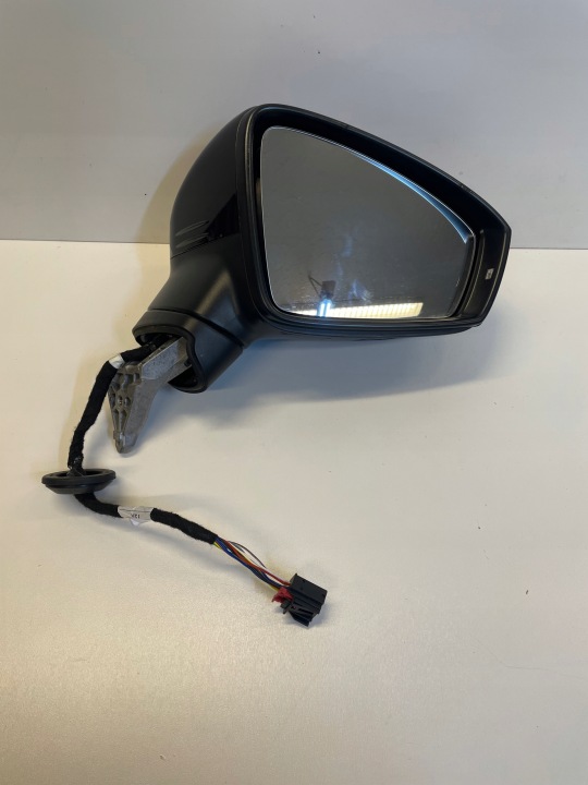 Oikea peili VW Tiguan II 13PIN 5NB857502