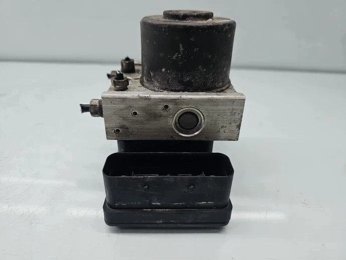 ABS-pumppu OEM 13157575 Opel Astra H Zafira II B:lle