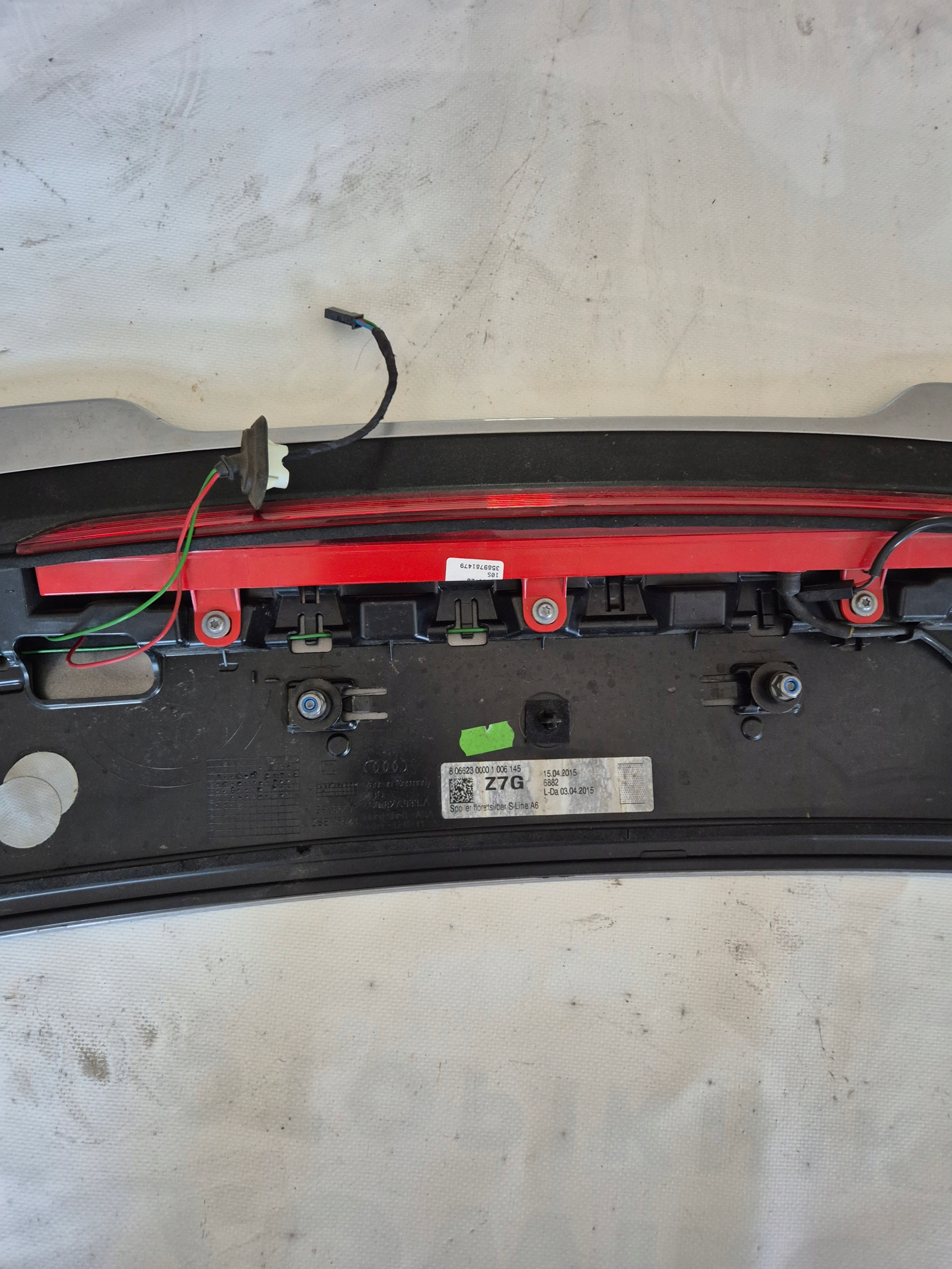 Spoiler Audi A6 C7 Avant S-Line OEM 4G9827933A image 4