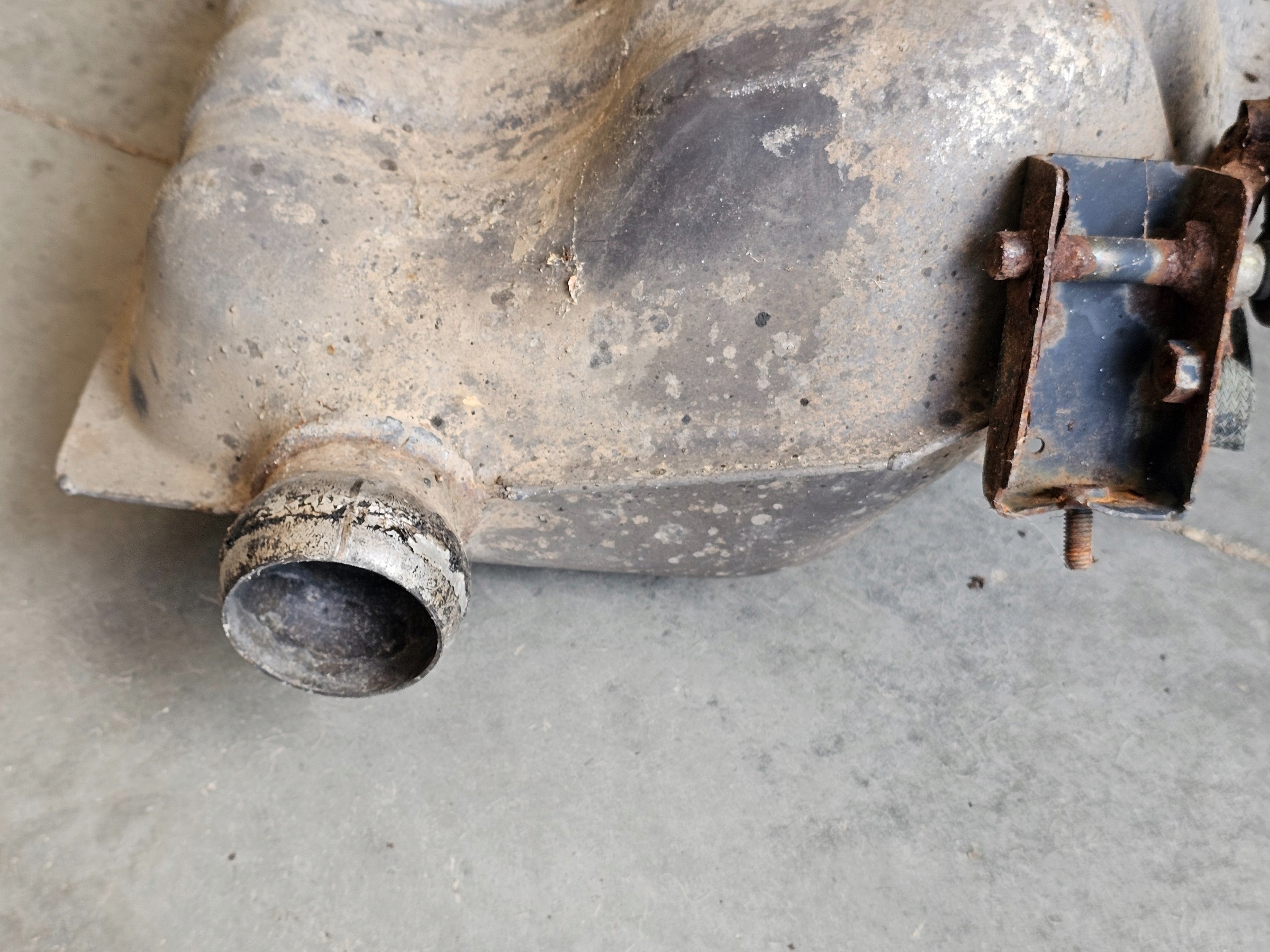 OEM C8916R C8916L FAUR 51287 390AC 3033 Muffler