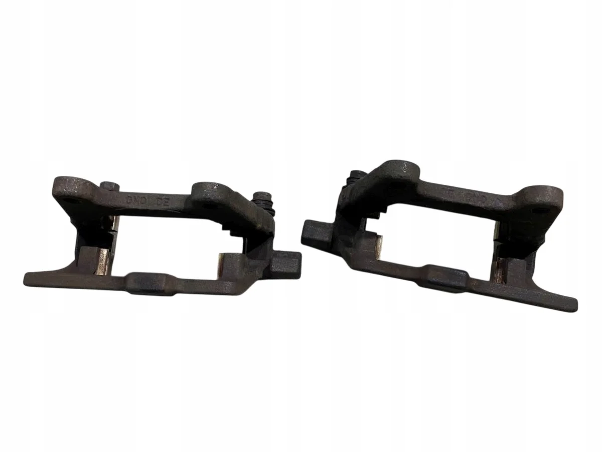 Audi A6 C6 Rear Left Brake Caliper Bracket image 5