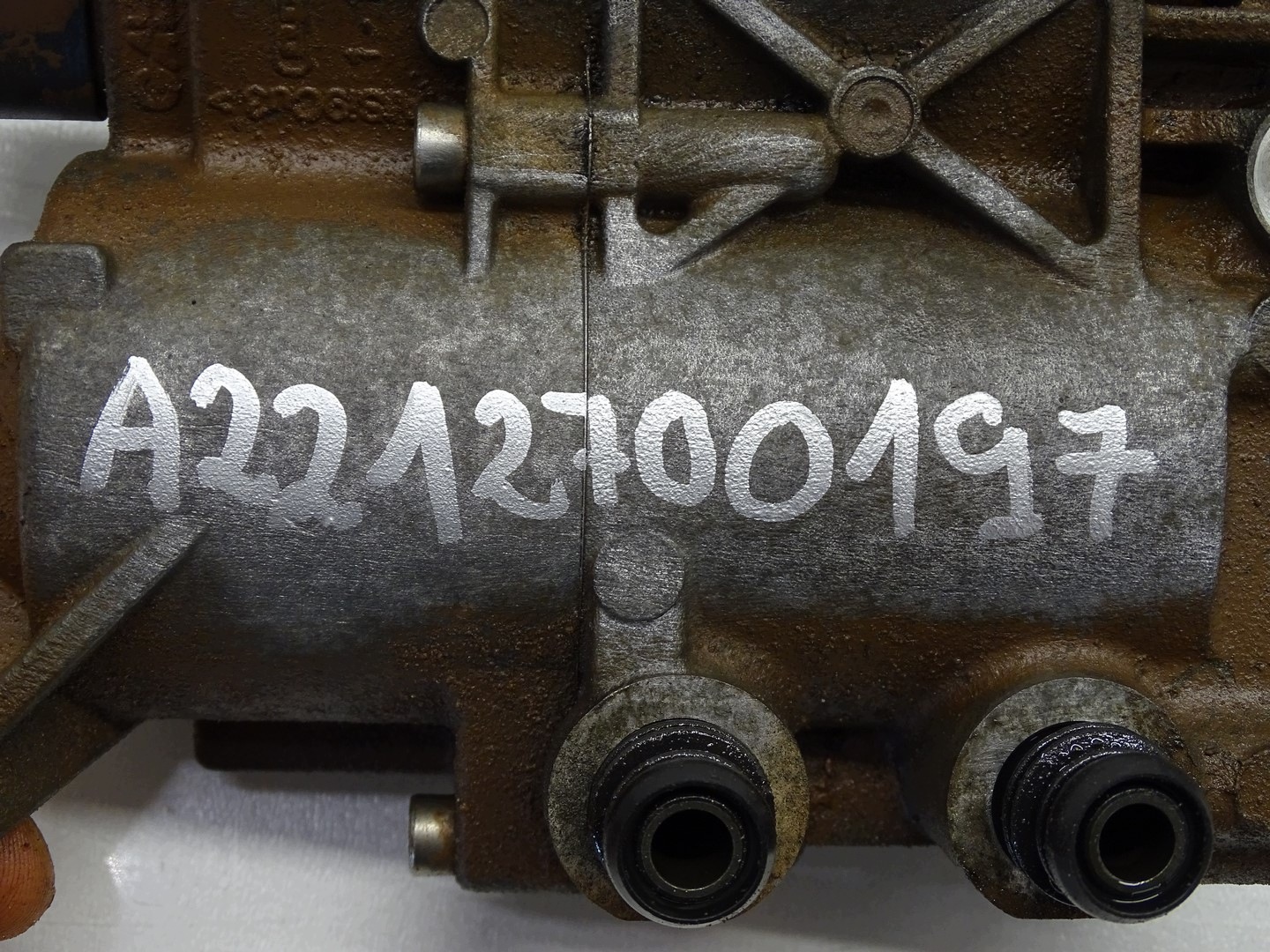 Bomba Start-Stop Mercedes OEM A2212700197 - Usado image 6
