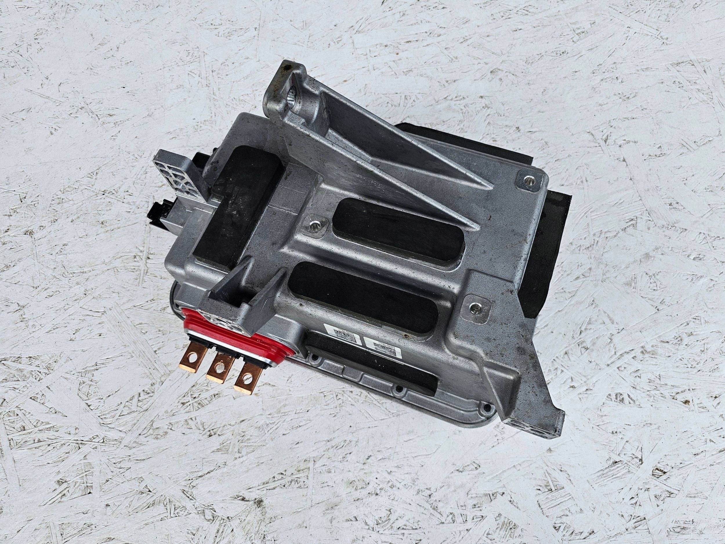 Jännitemuunnin Hyundai Ioniq 5 OEM 91958-GI010