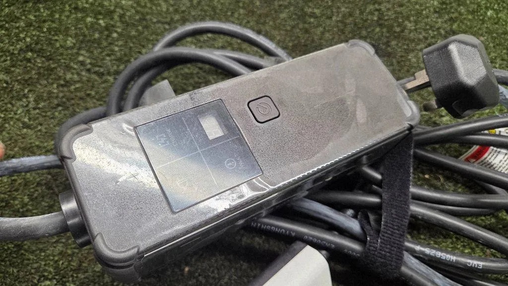 Cable de carga Hyundai Ioniq 5 eléctrico OEM 91686GI060 image 4