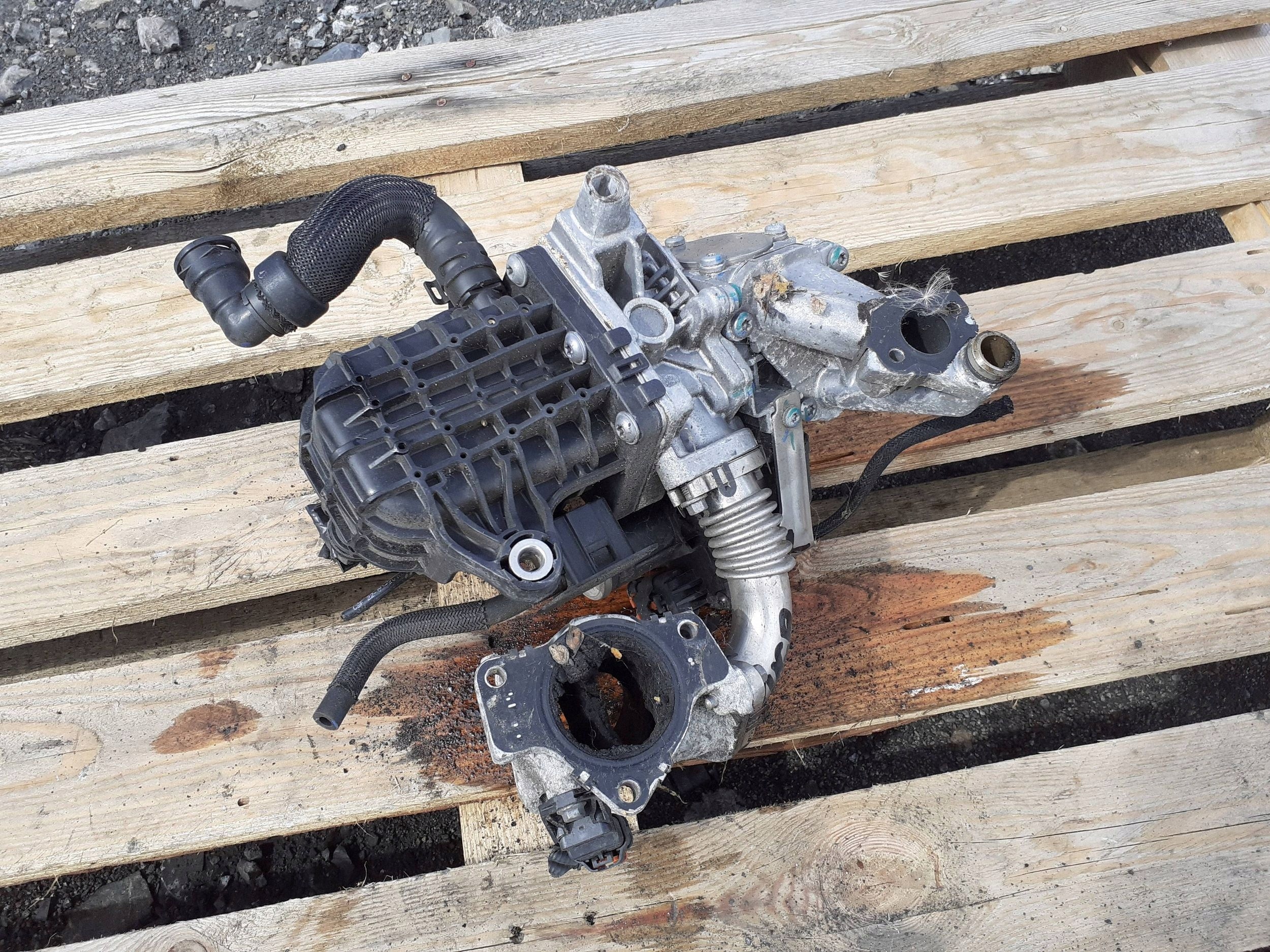 Arrefecedor EGR usado OEM Z2747003 para Ford Kuga II image 6