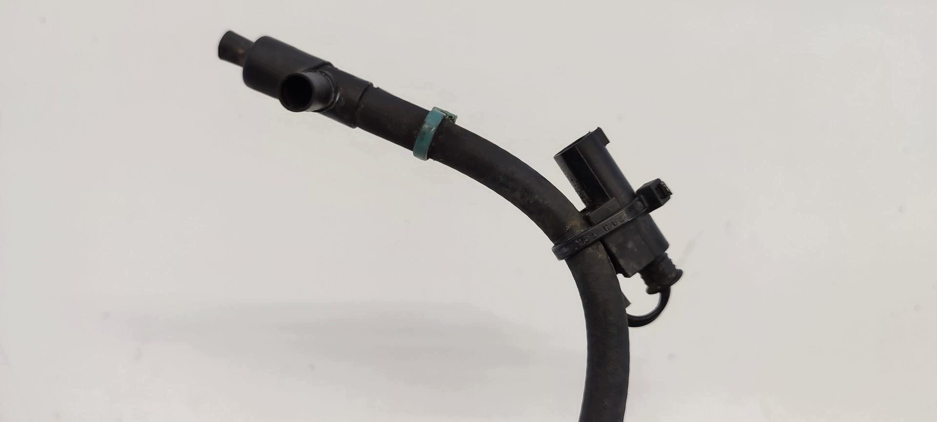 Mercedes-Benz Ruitenwisserslang OEM A2308600192 image 3