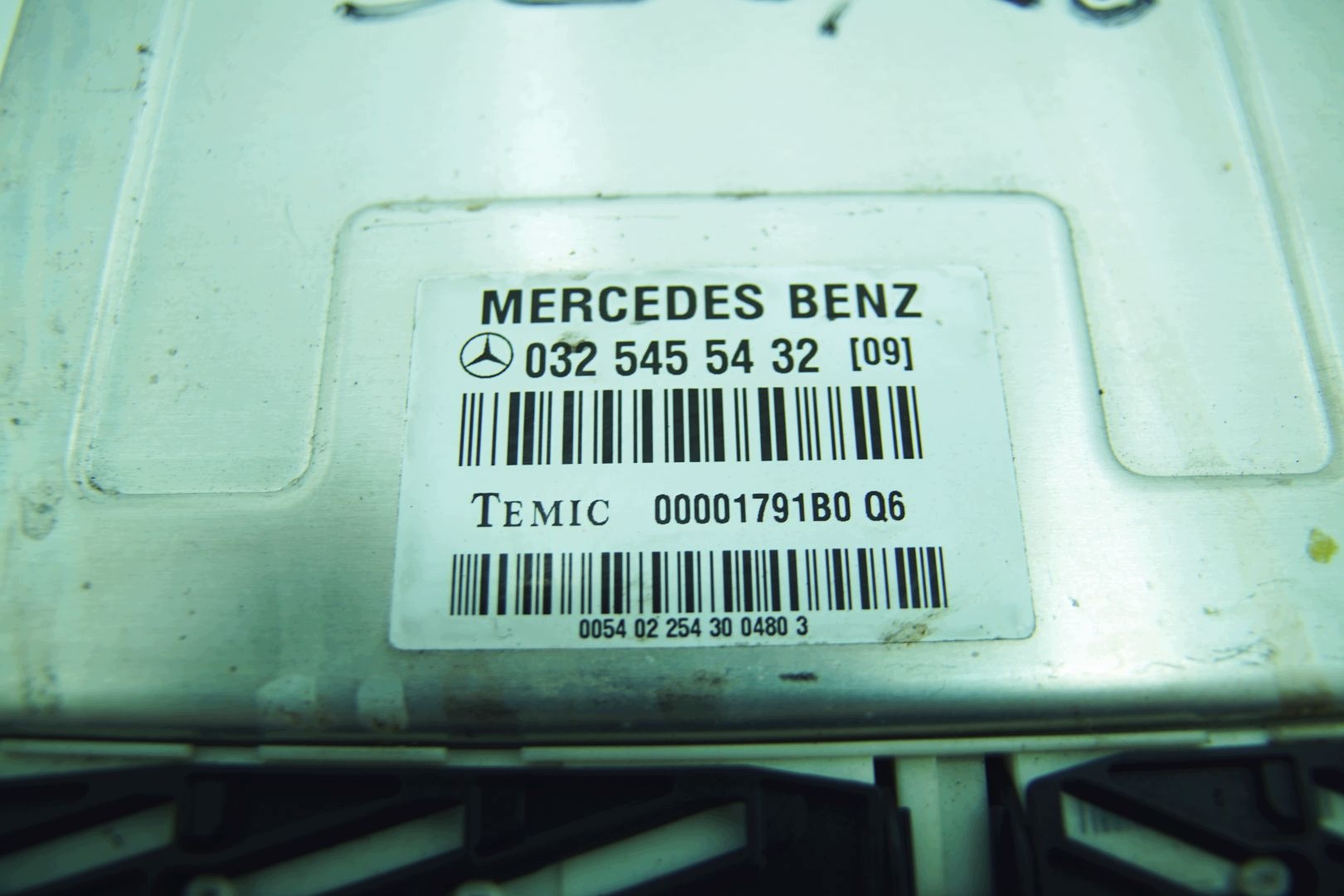 Unité de contrôle suspension air Mercedes-Benz A0325