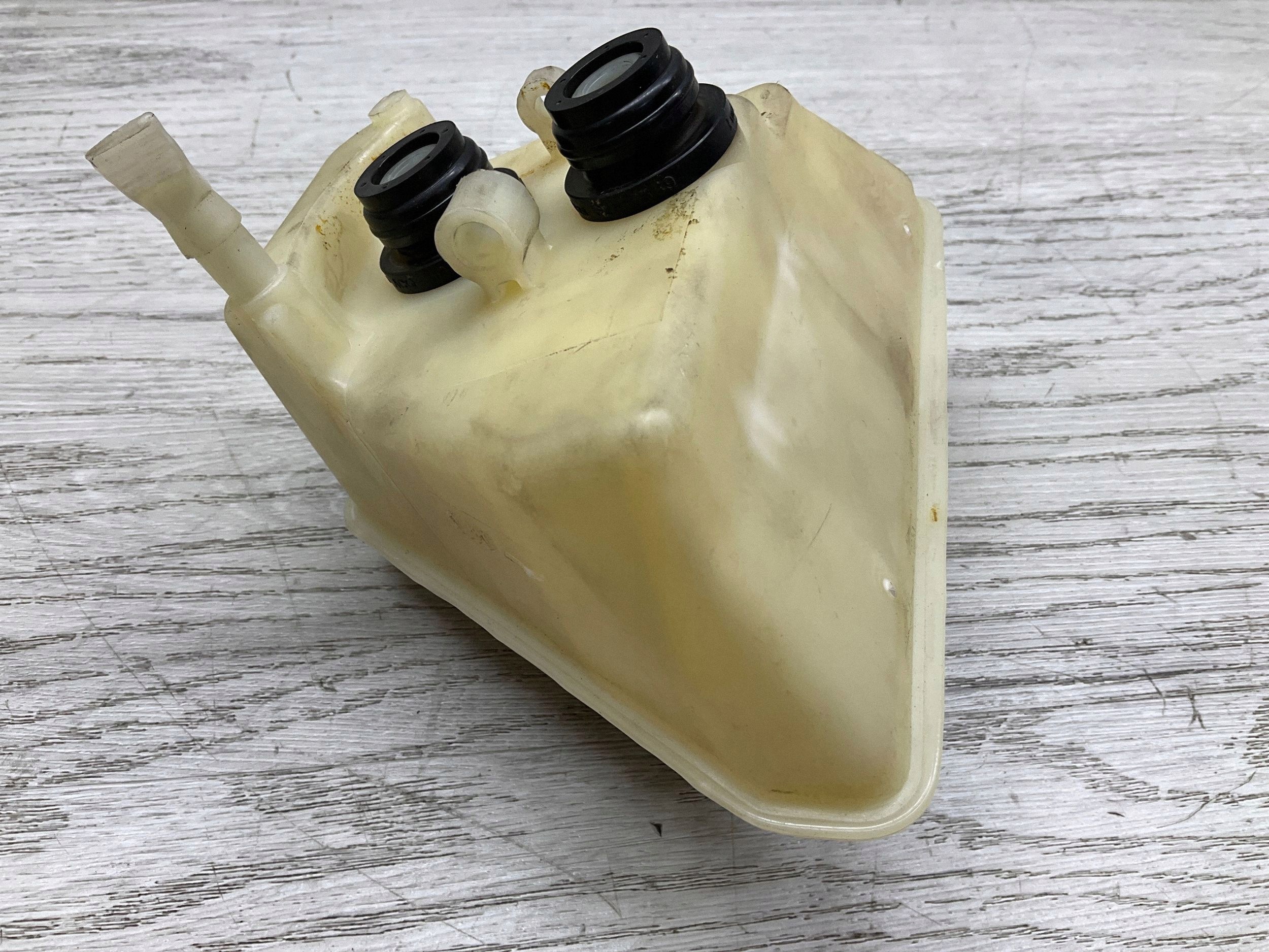 Bremsflüssigkeitsbehälter OEM 0004301102 für Mercedes image 5