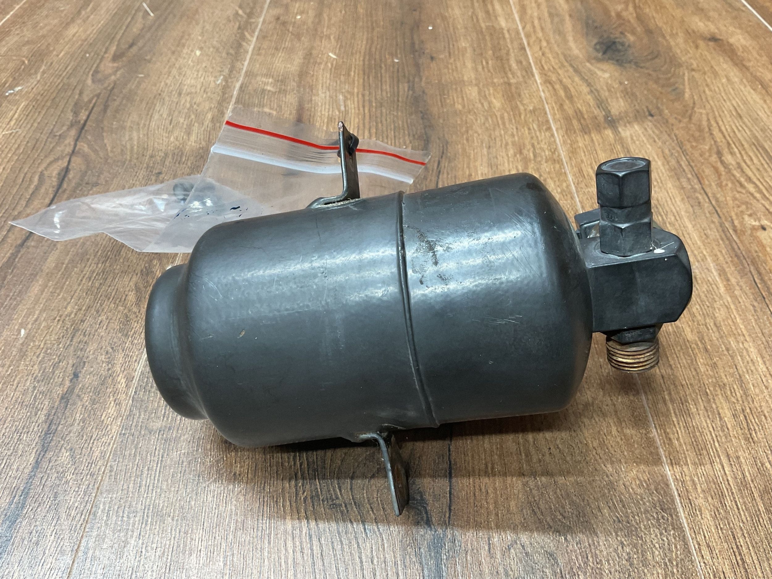 Mercedes-Benz Klima-Trockner OEM 1298300283 - Gebraucht image 3