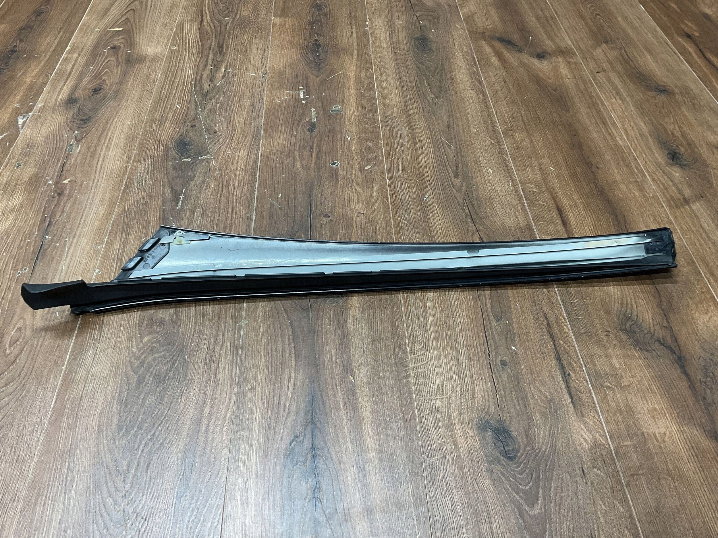 OEM 1296980118 Frontscheiben-Säulenleiste Mercedes image 8