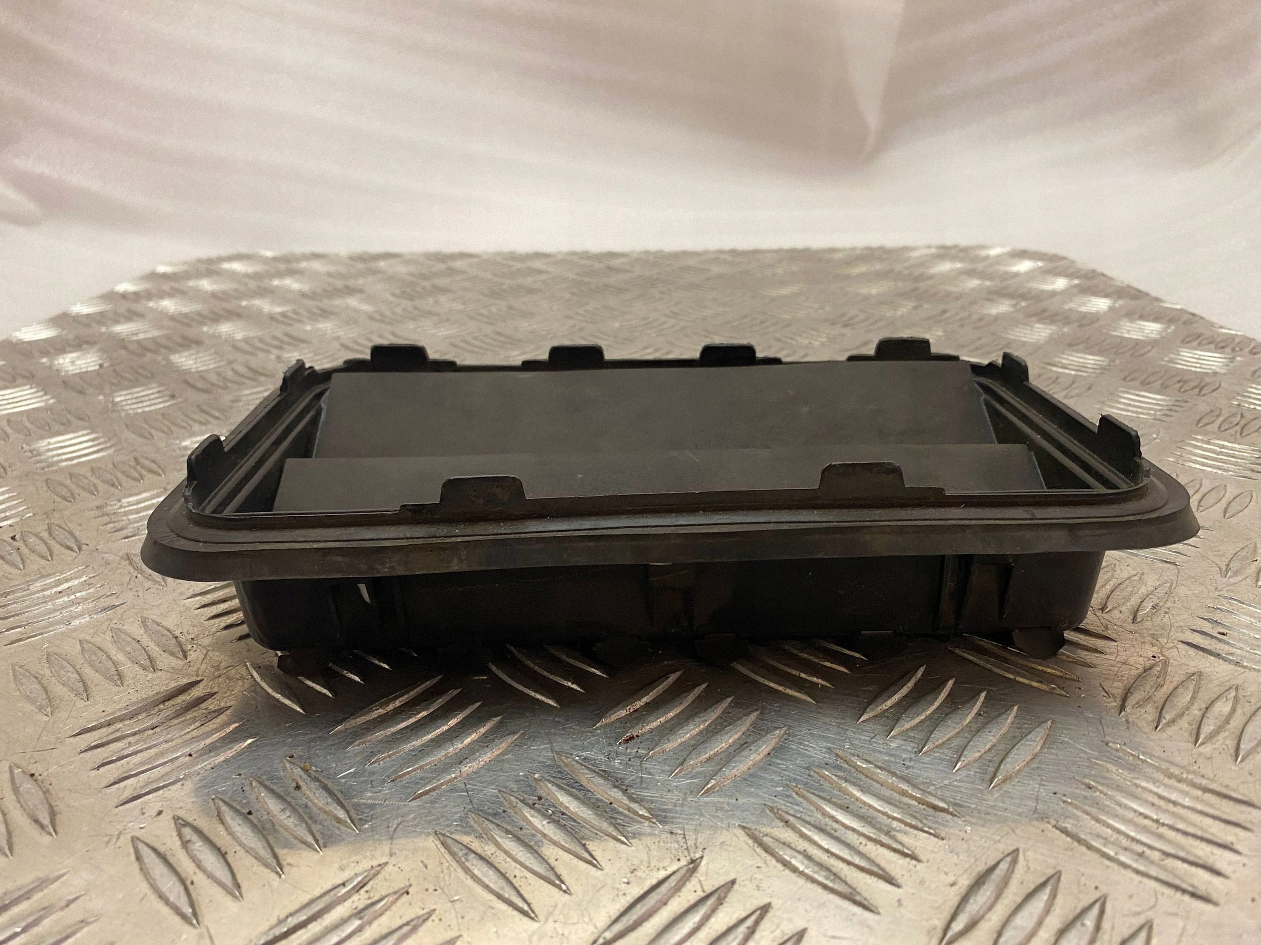 OEM 6294012170 Lüftungsgitter für Heckstoßstange Lexus