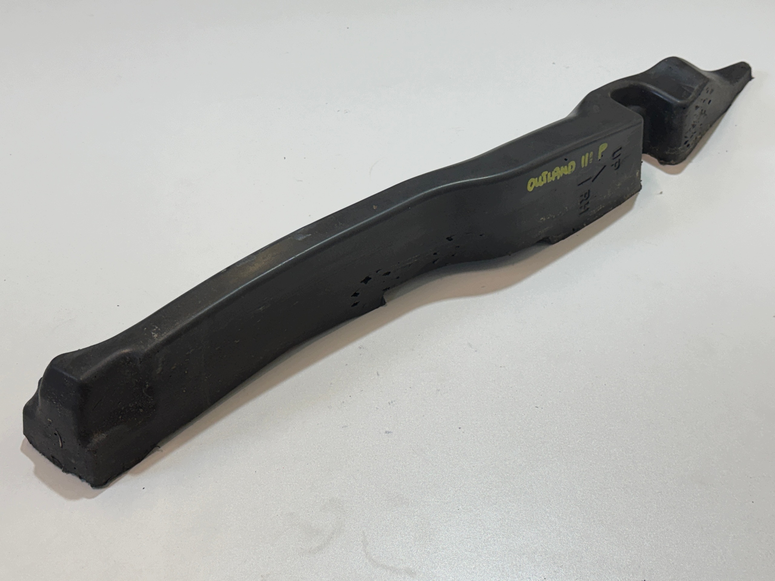 Isolation d'aile avant Mitsubishi Outlander 2020 5220M388
