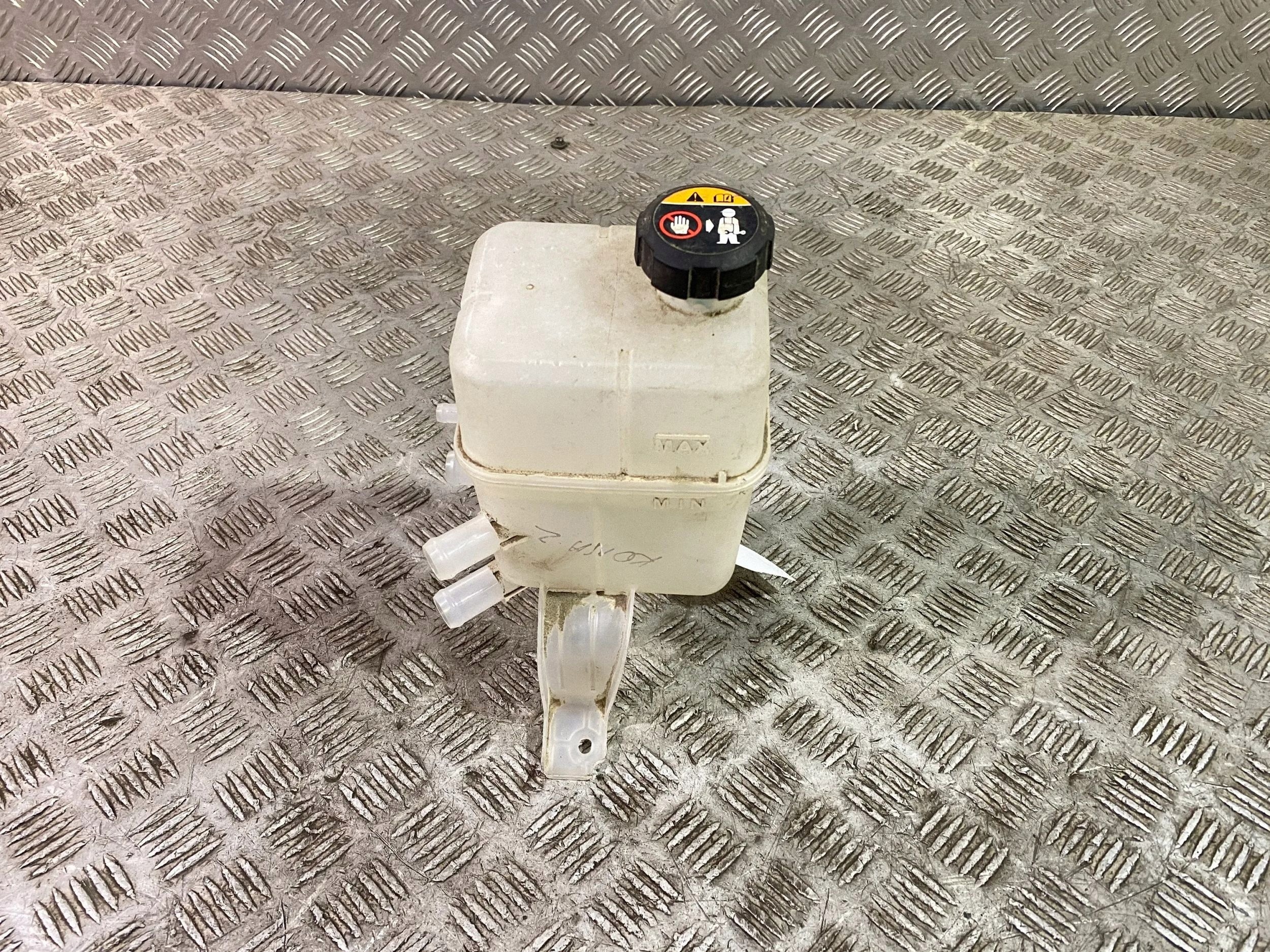 Kylvätsketank Hyundai Kona 2020 OEM 25430K4500 image 2