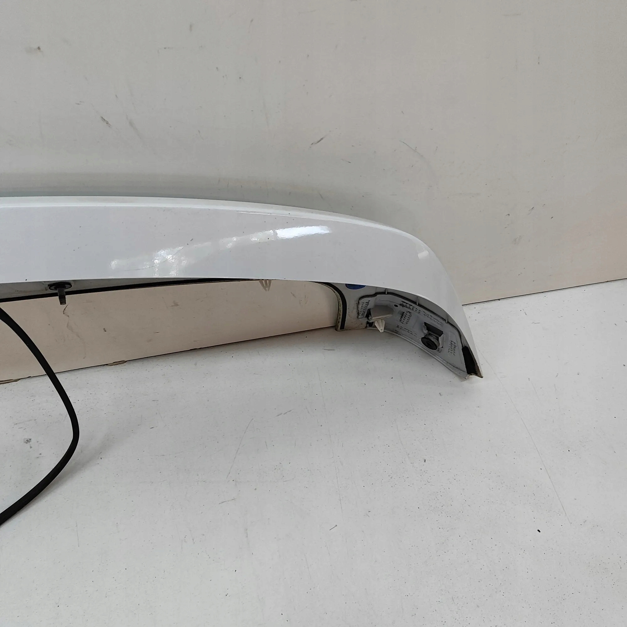 Kofferraumspoiler Buick Encore I 2019 OEM 95978986 image 4