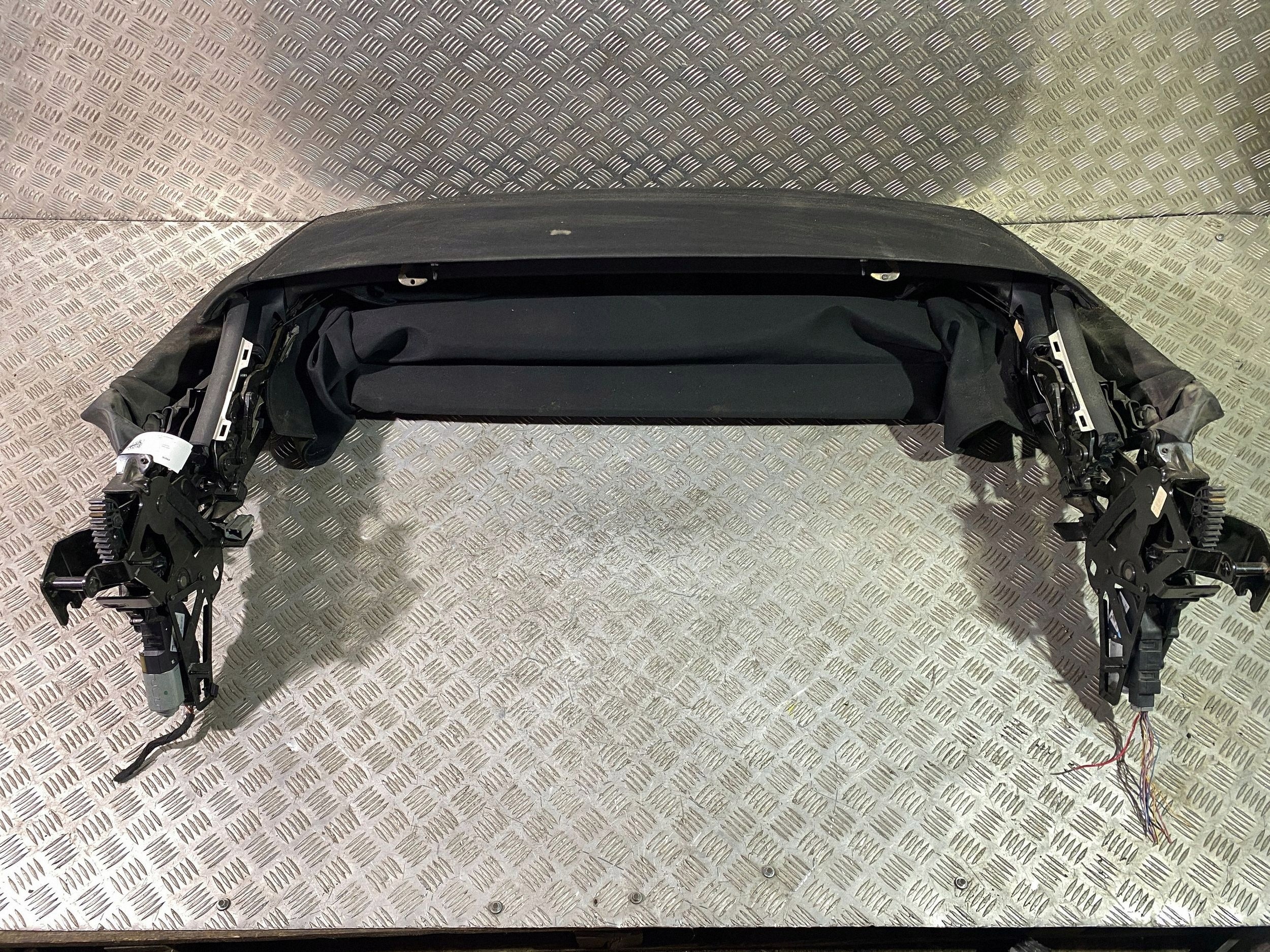 UTO36588 Ford Mustang VI 2016 Techo plegable completo image 2