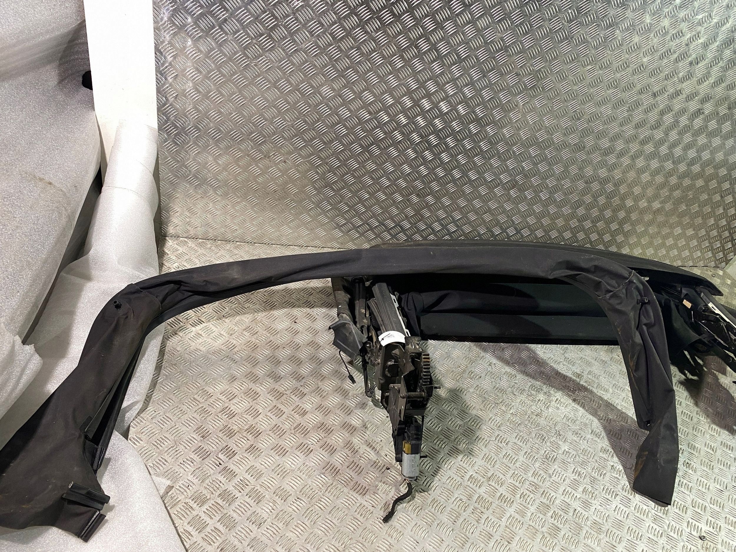 UTO36588 Ford Mustang VI 2016 Techo plegable completo image 7