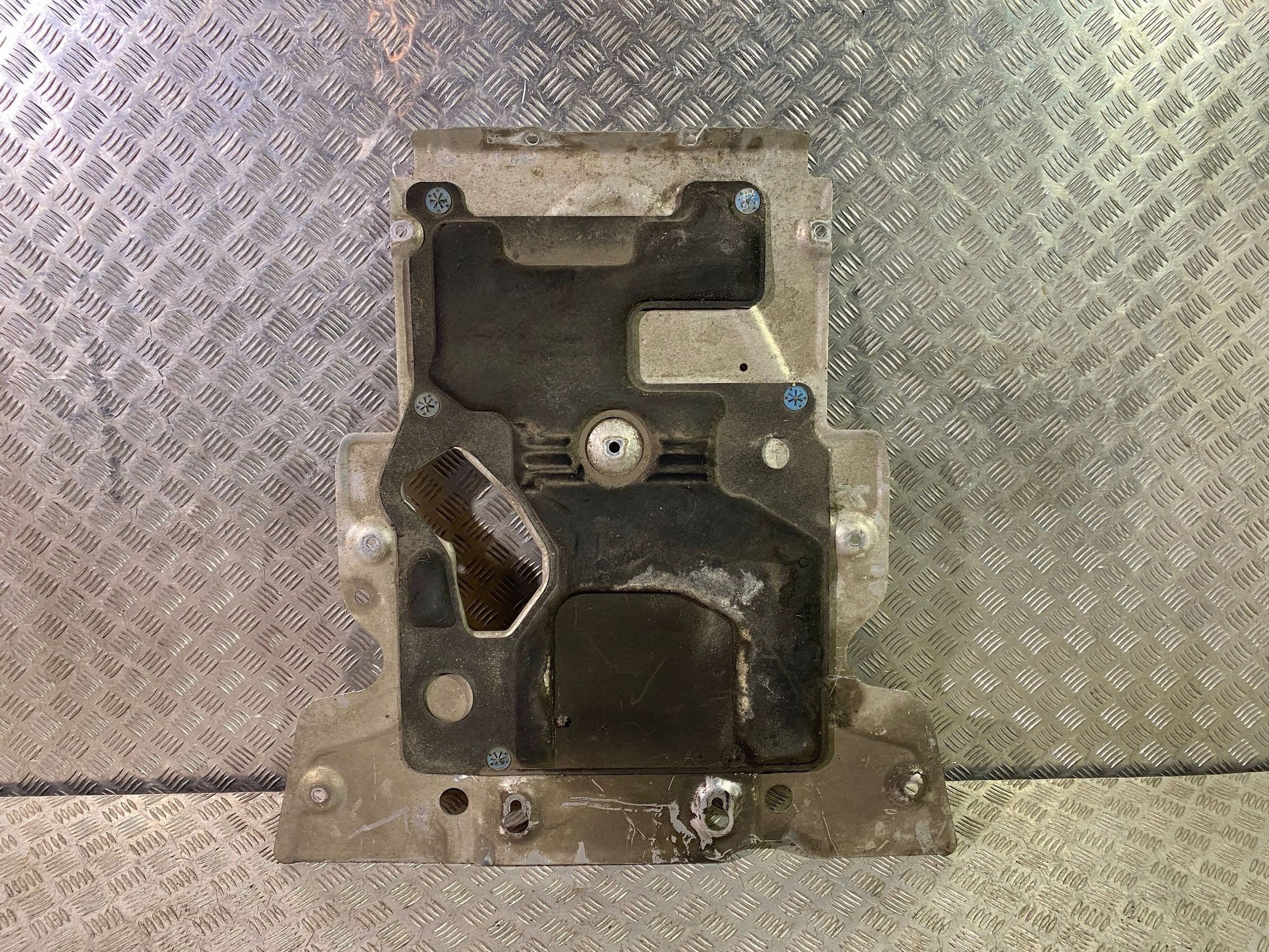 Getriebeabdeckung Land Rover Discovery 5 OEM FPLA5F002AD image 3
