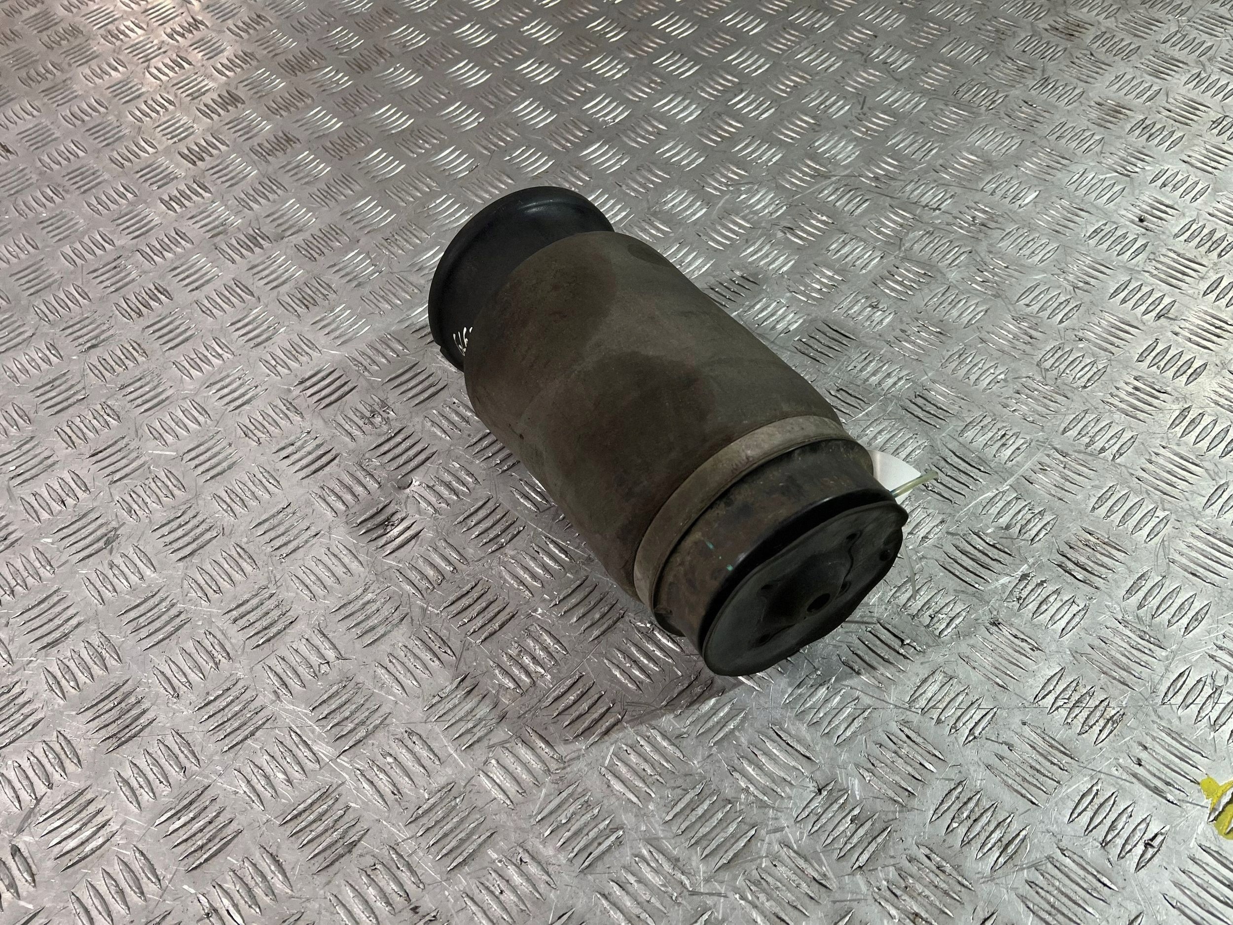 OEM 1663200325 Bakre luftfjädringsbälg Mercedes image 2