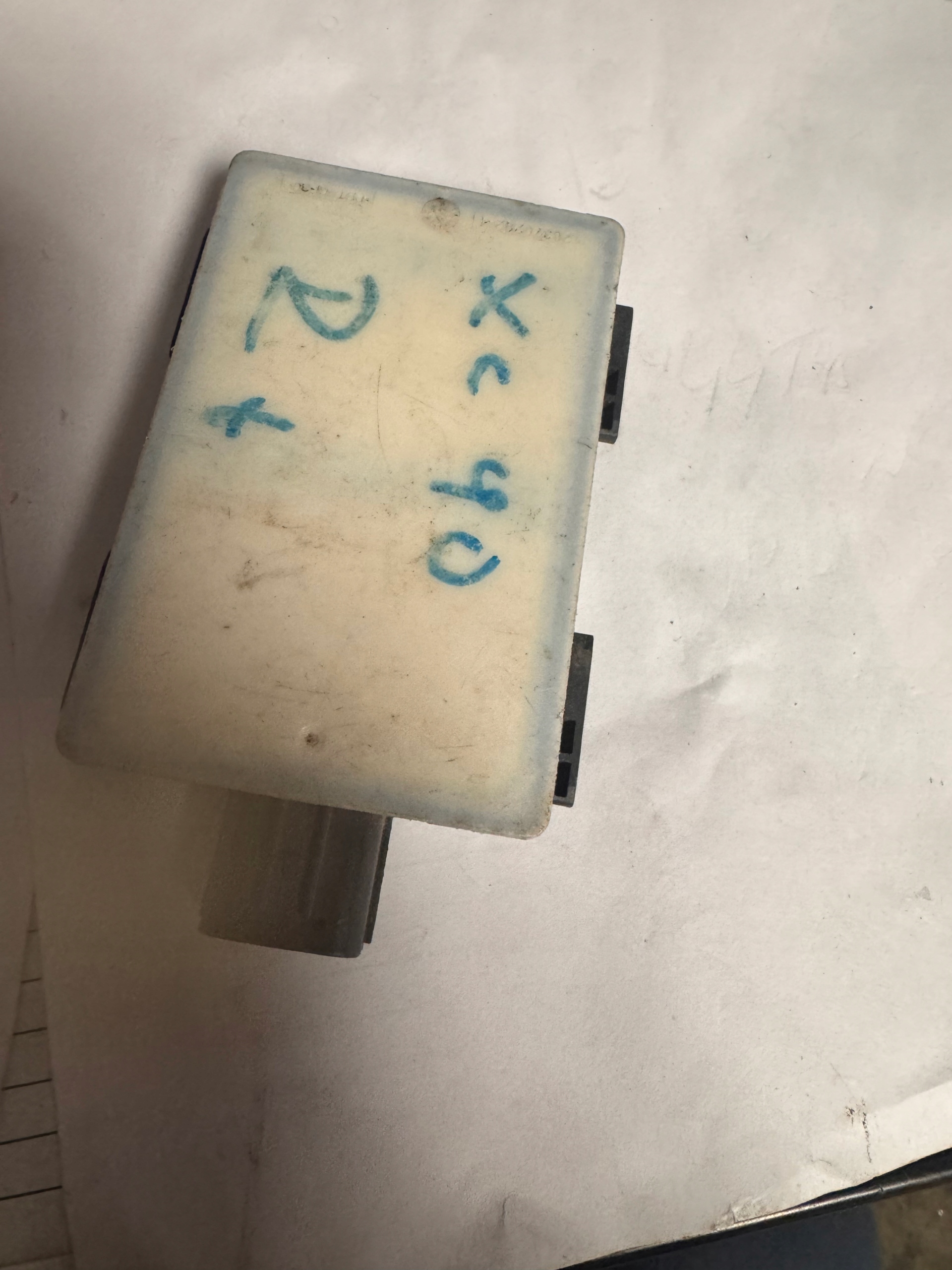Module angle mort Volvo XC90 2018 OEM 31665693 image 2