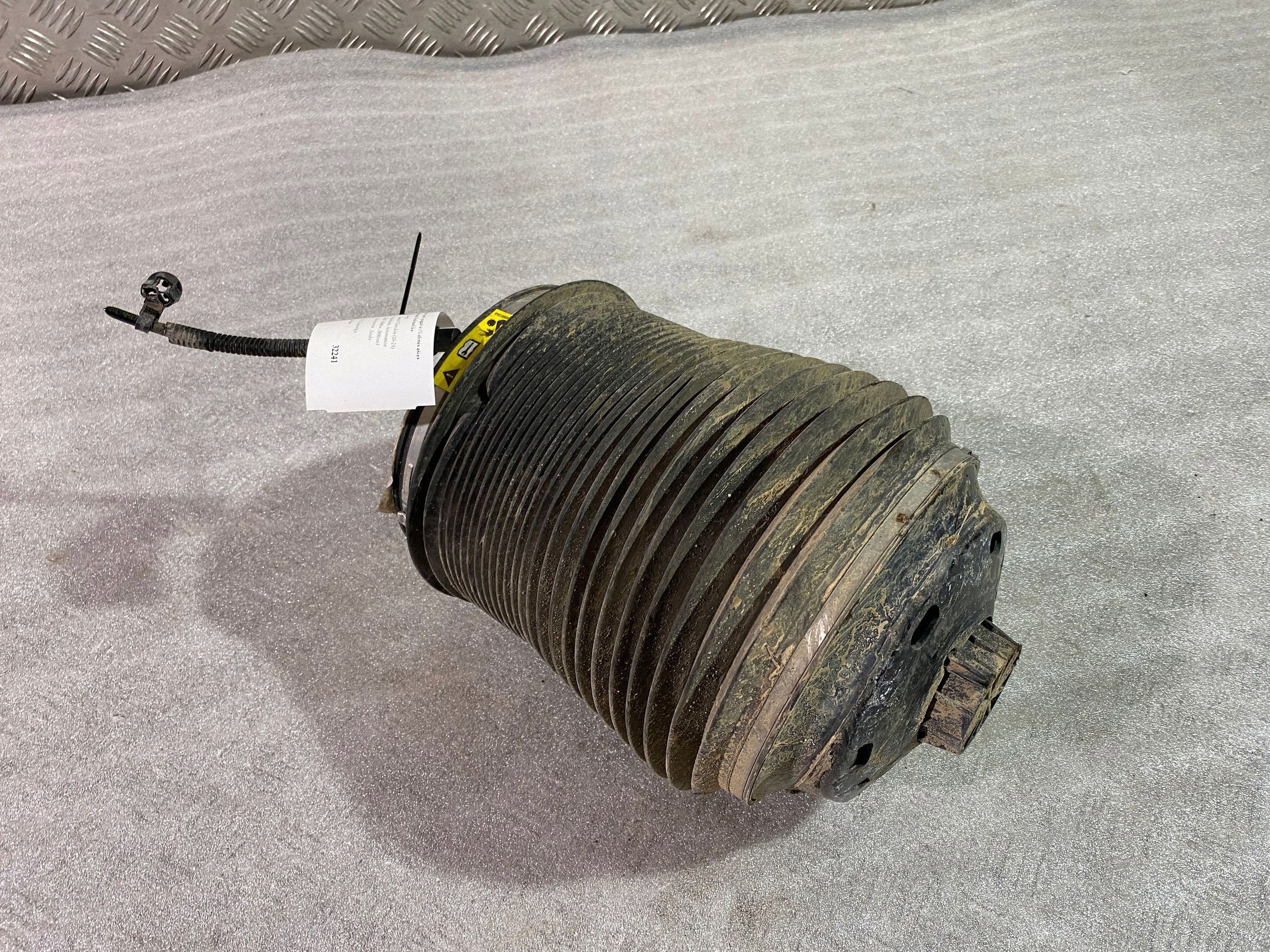 Luchtveringbalg OEM 68258354AC voor Jeep Grand Cherokee image 2