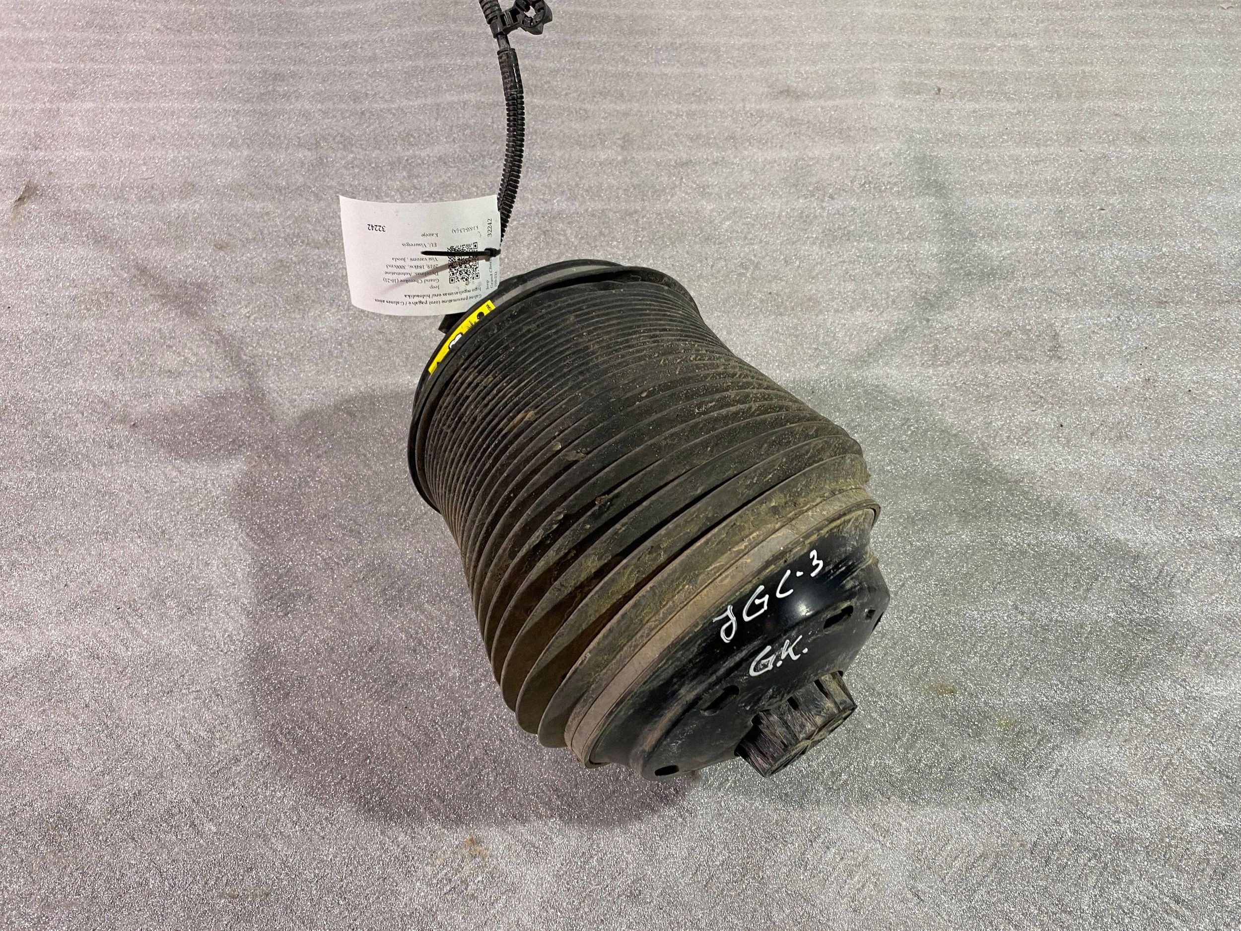 OEM 68258355AC Coussin d'air suspension arrière image 3
