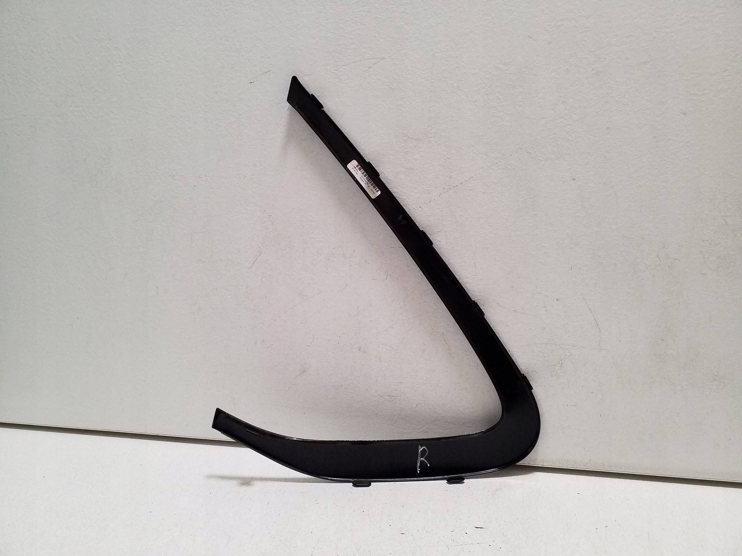 BMW X6 F16 Takaikkunan tiiviste OEM 7377892