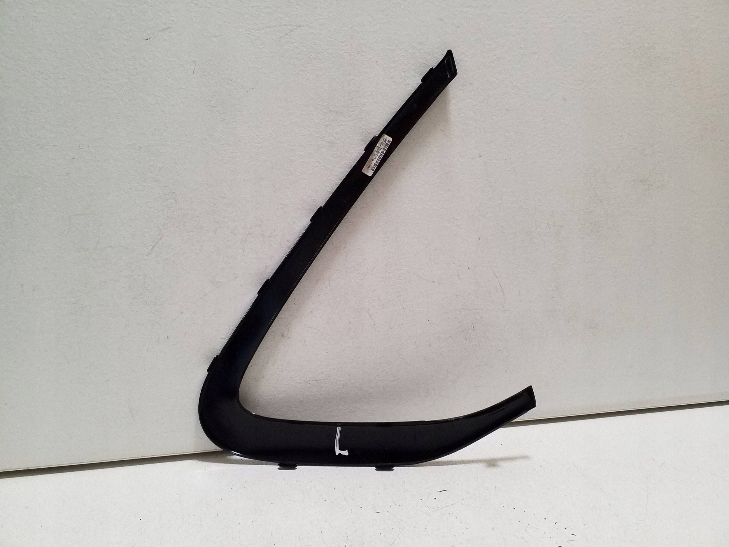 BMW X6 F16 takaikkunan tiiviste OEM 7377891