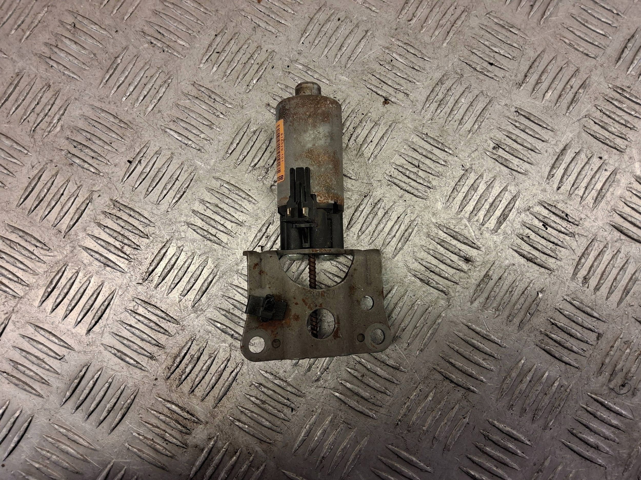 Moteur de siège Land Rover OEM 918529101 - État utilisé image 5