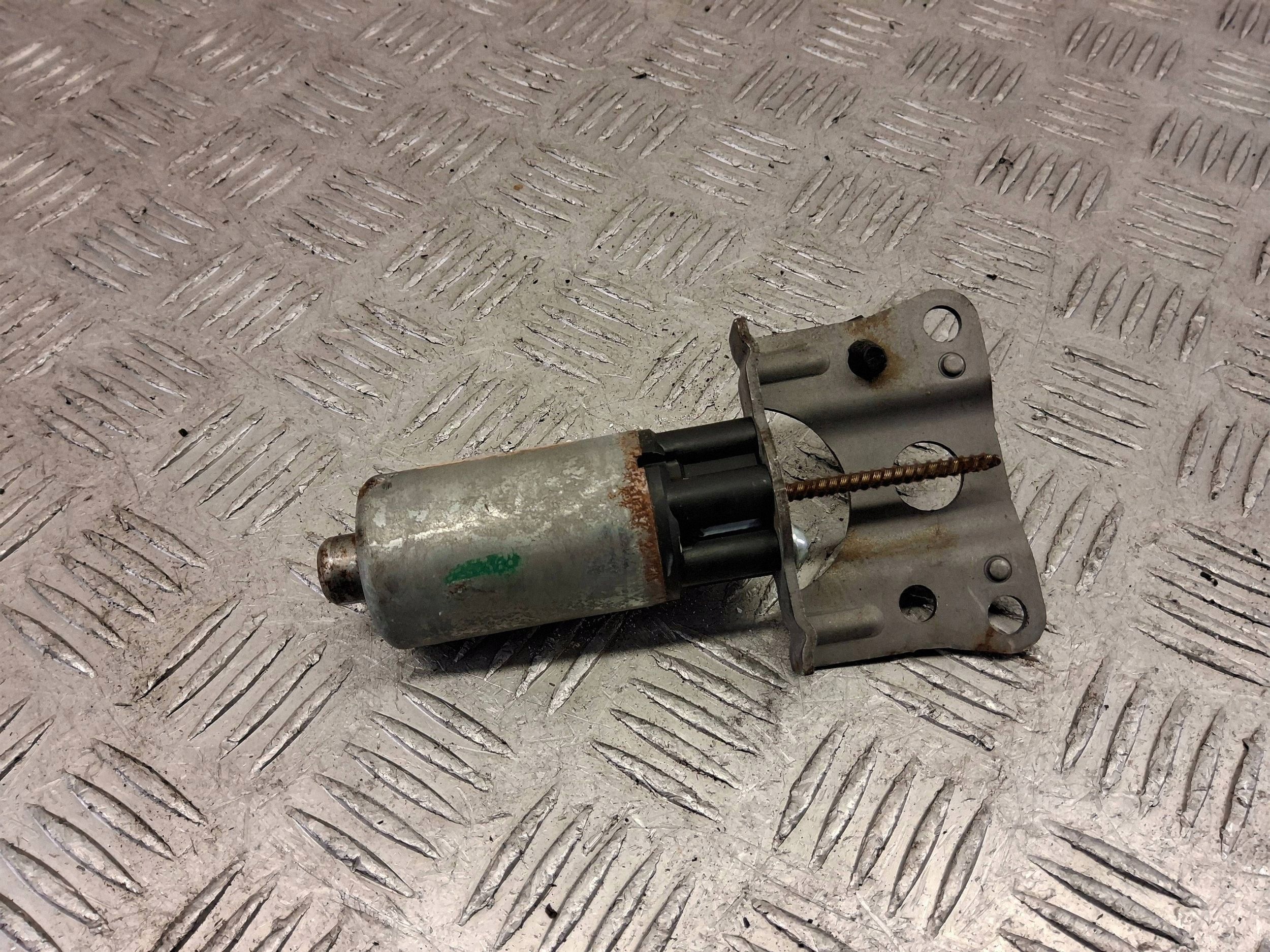 Moteur de siège Land Rover OEM 918529101 - État utilisé image 6