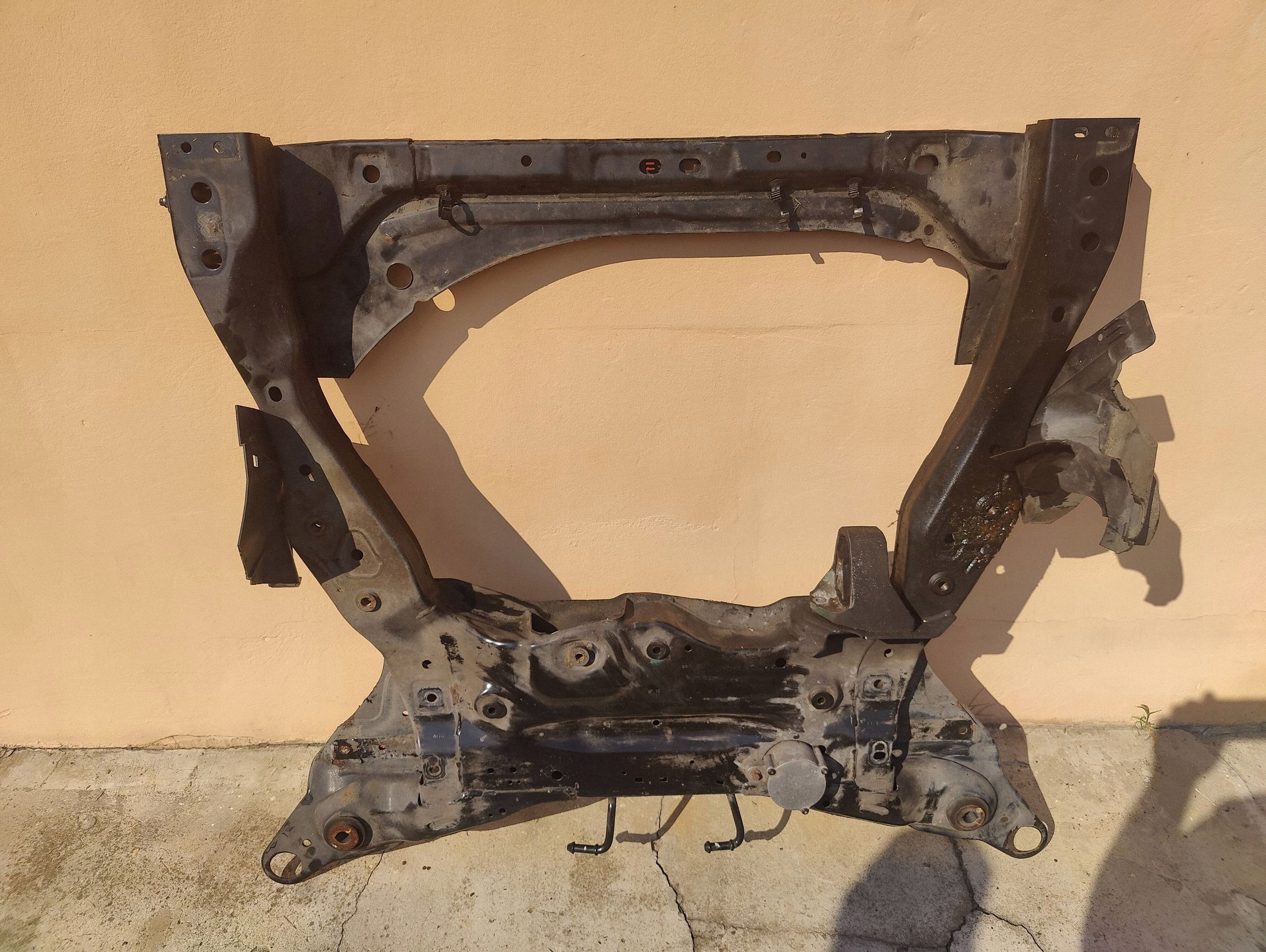 Volvo XC90 2017 Sous-châssis avant OEM 31476599 image 5