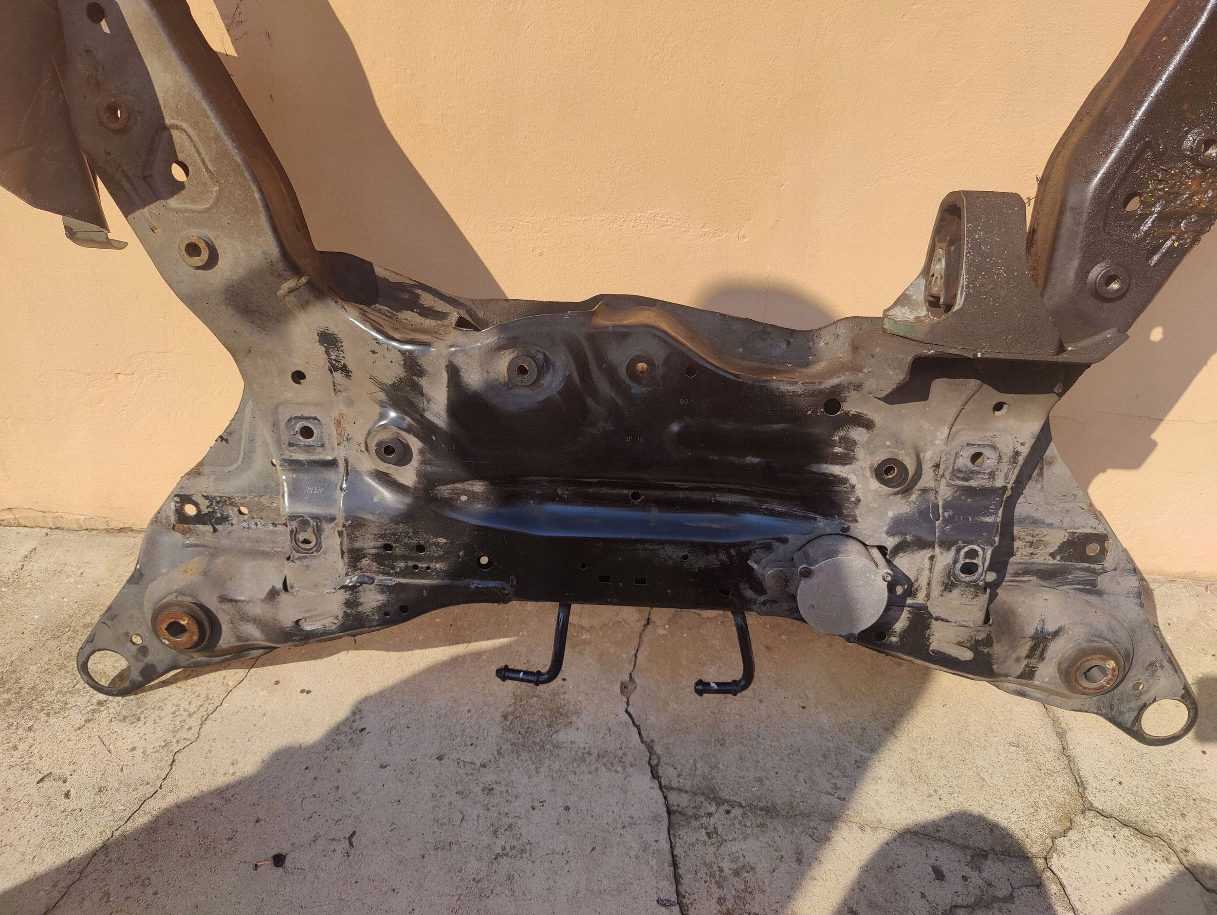Volvo XC90 2017 Sous-châssis avant OEM 31476599 image 7