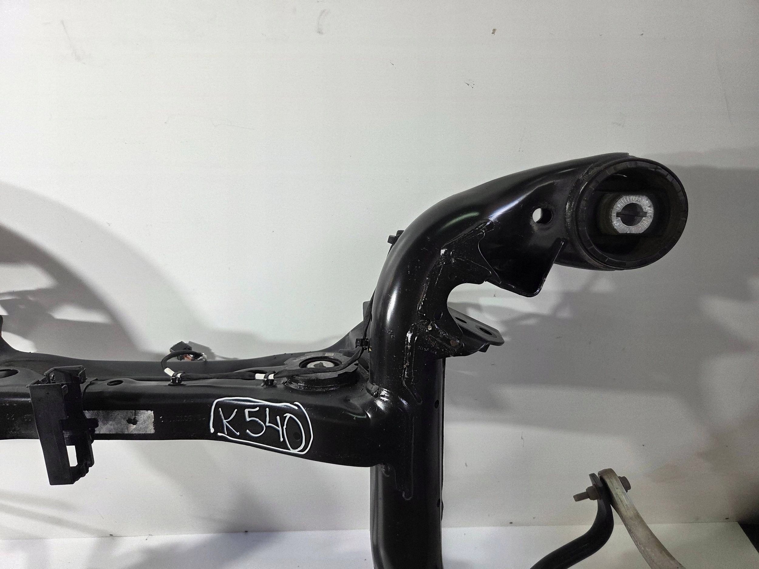 Audi Q7 Hinterachsträger OEM 4M0500025 - Gebraucht image 3