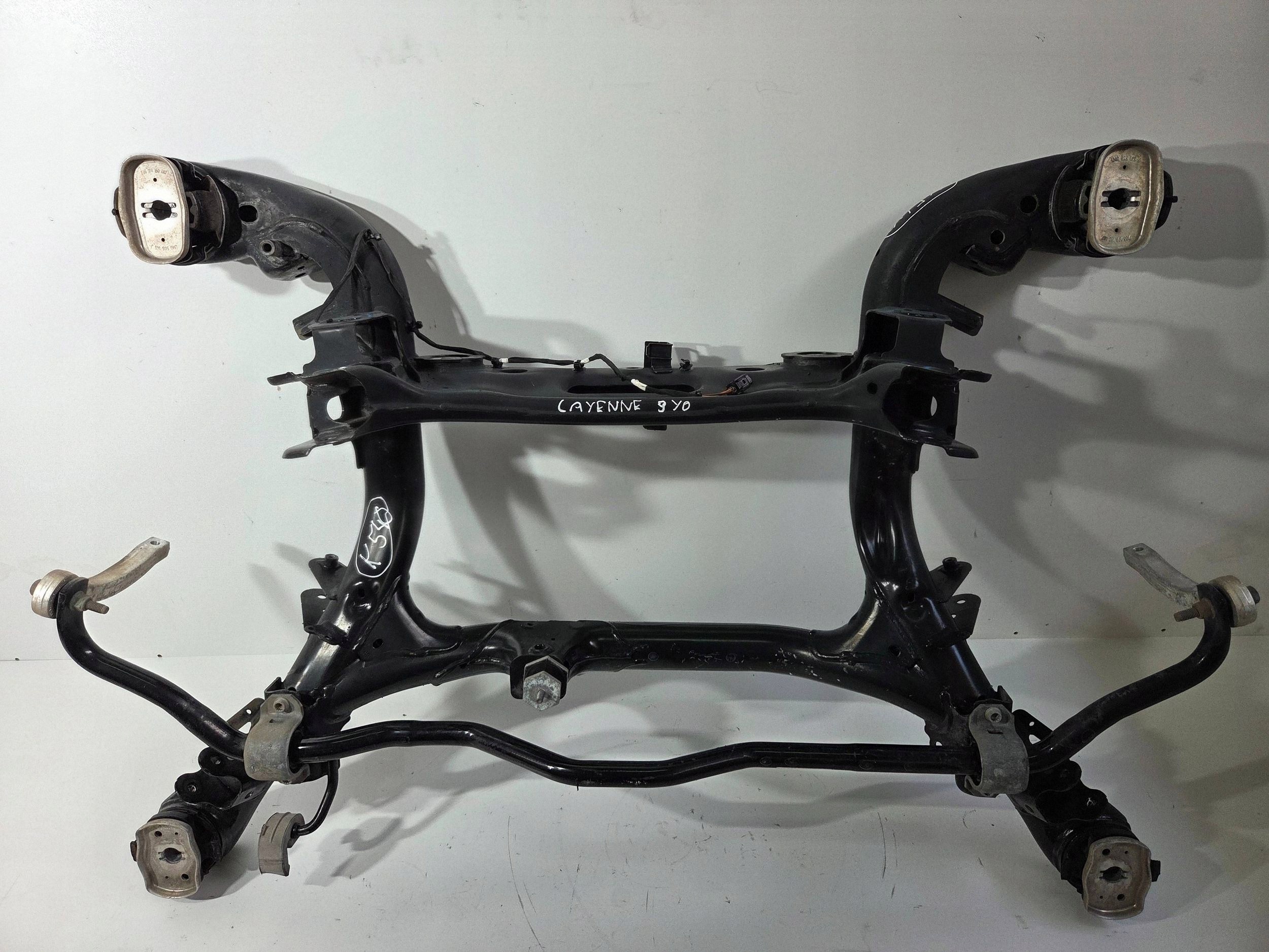 Audi Q7 Hinterachsträger OEM 4M0500025 - Gebraucht image 7