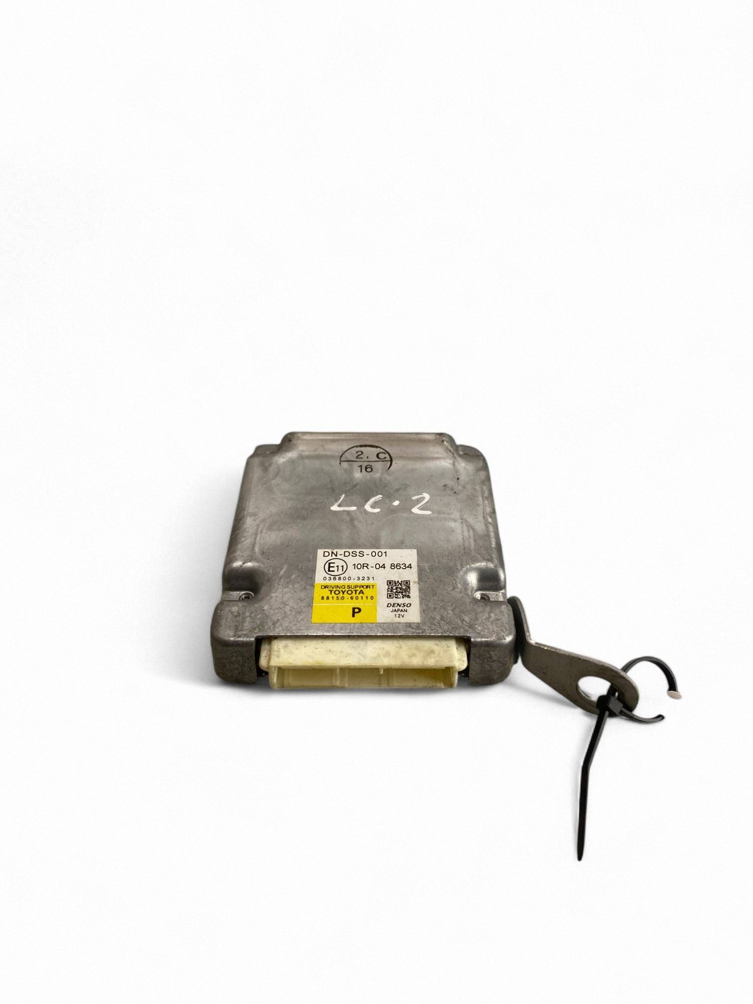 Module régulateur Toyota OE OEM 8815060110 image 2