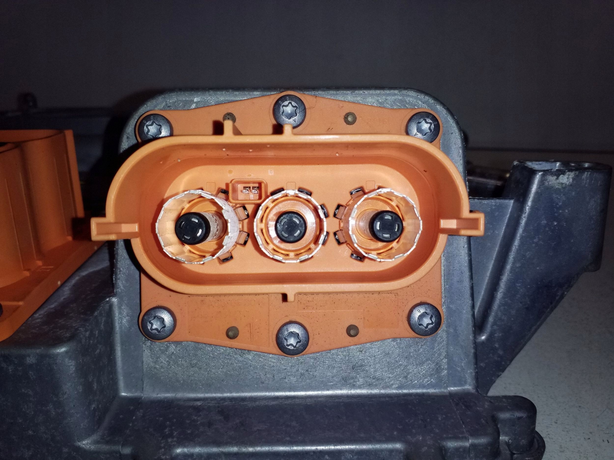 Volvo XC90 2018 Omvormer OEM 31491866 image 8