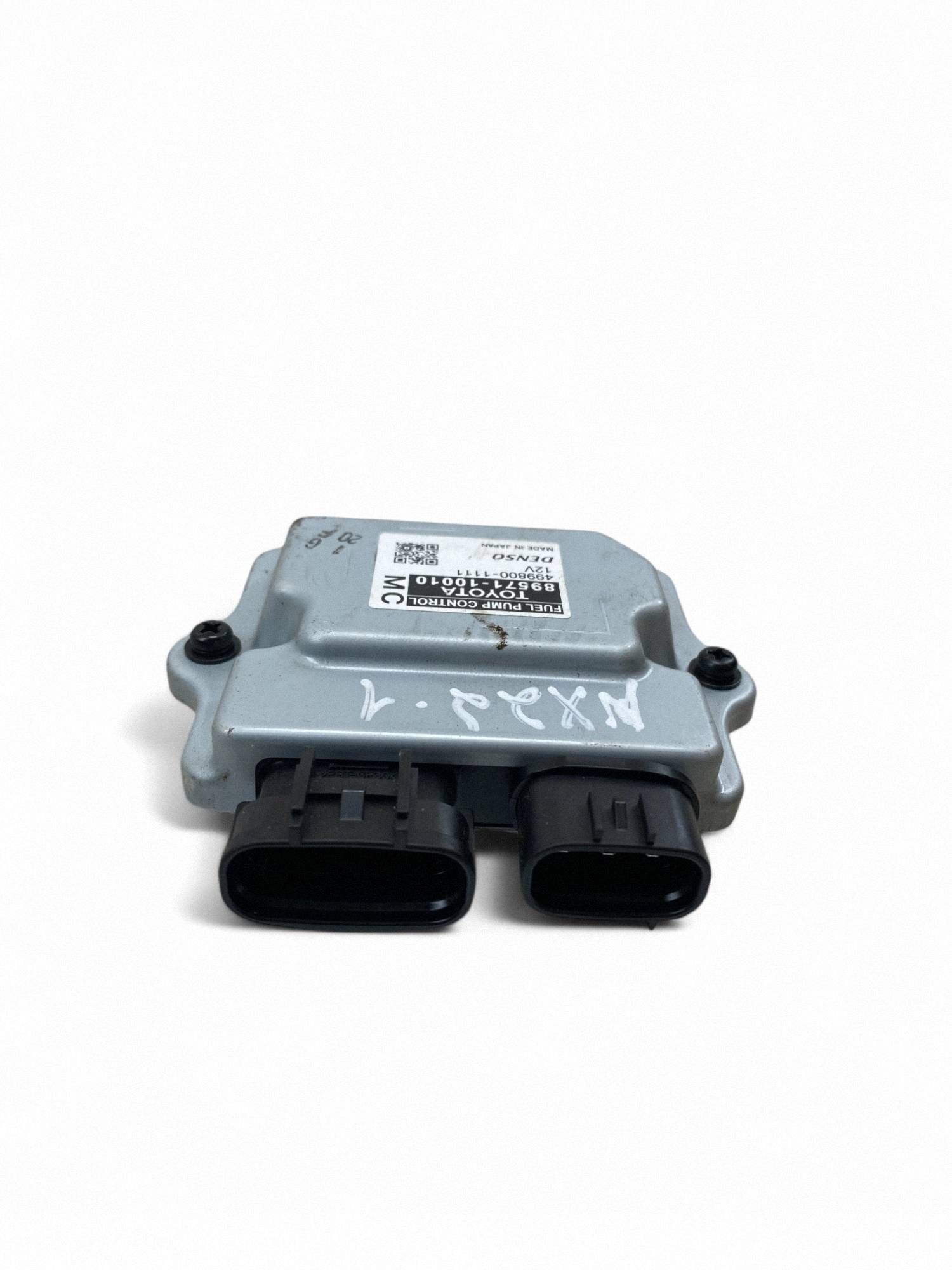 Lexus NX 2023 Polttoainepumpun ohjausmoduuli OEM 8957110010