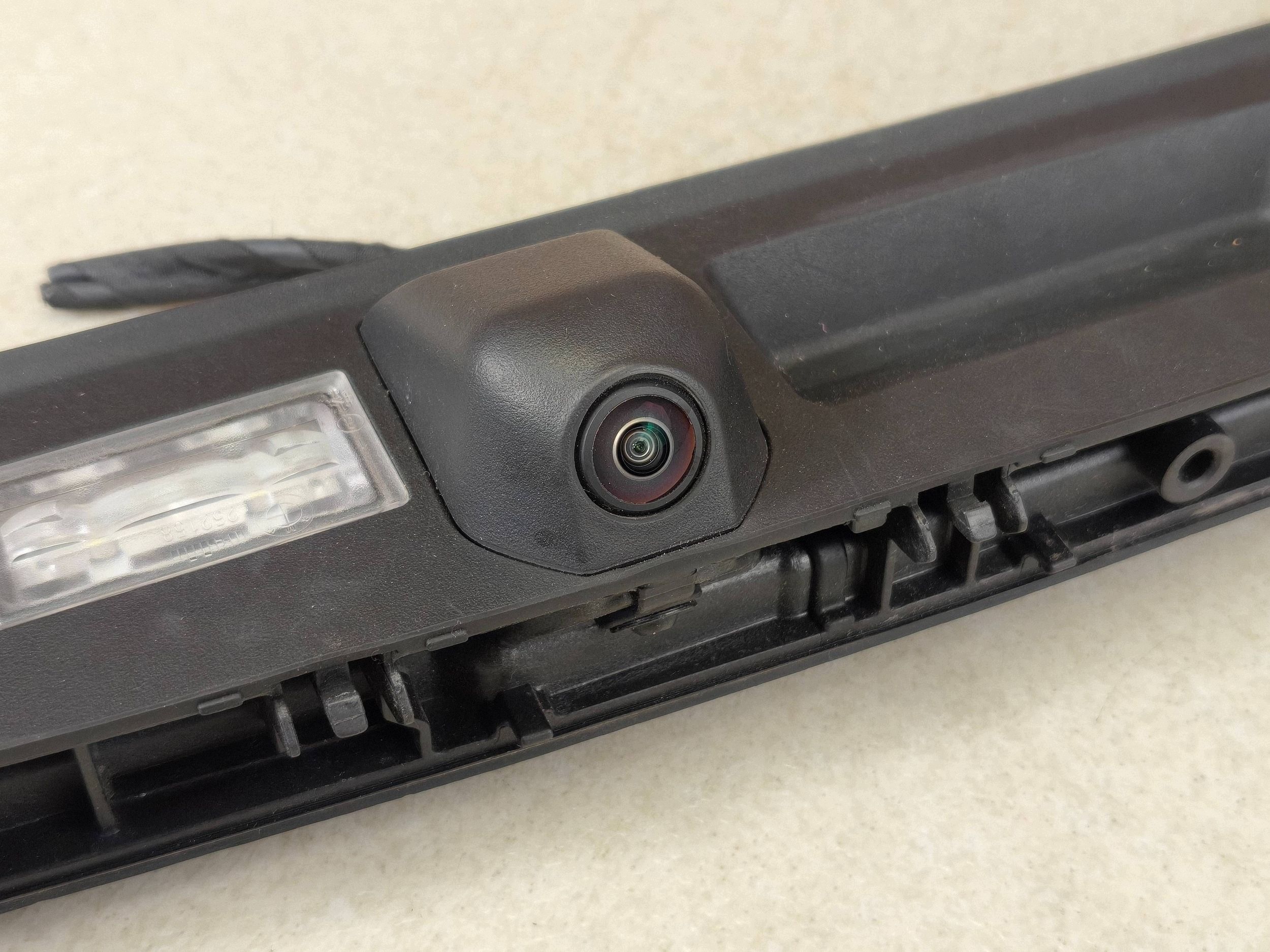 BMW OE 7357105 Boot Handle with Camera - Used image 3