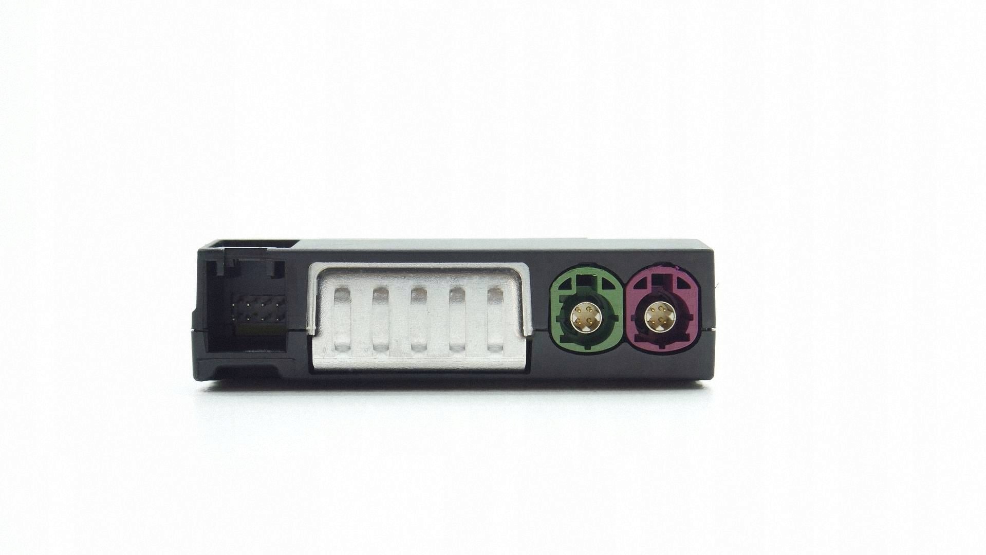 Prise USB AUX Audi OEM 8W0035708 - Occasion image 3