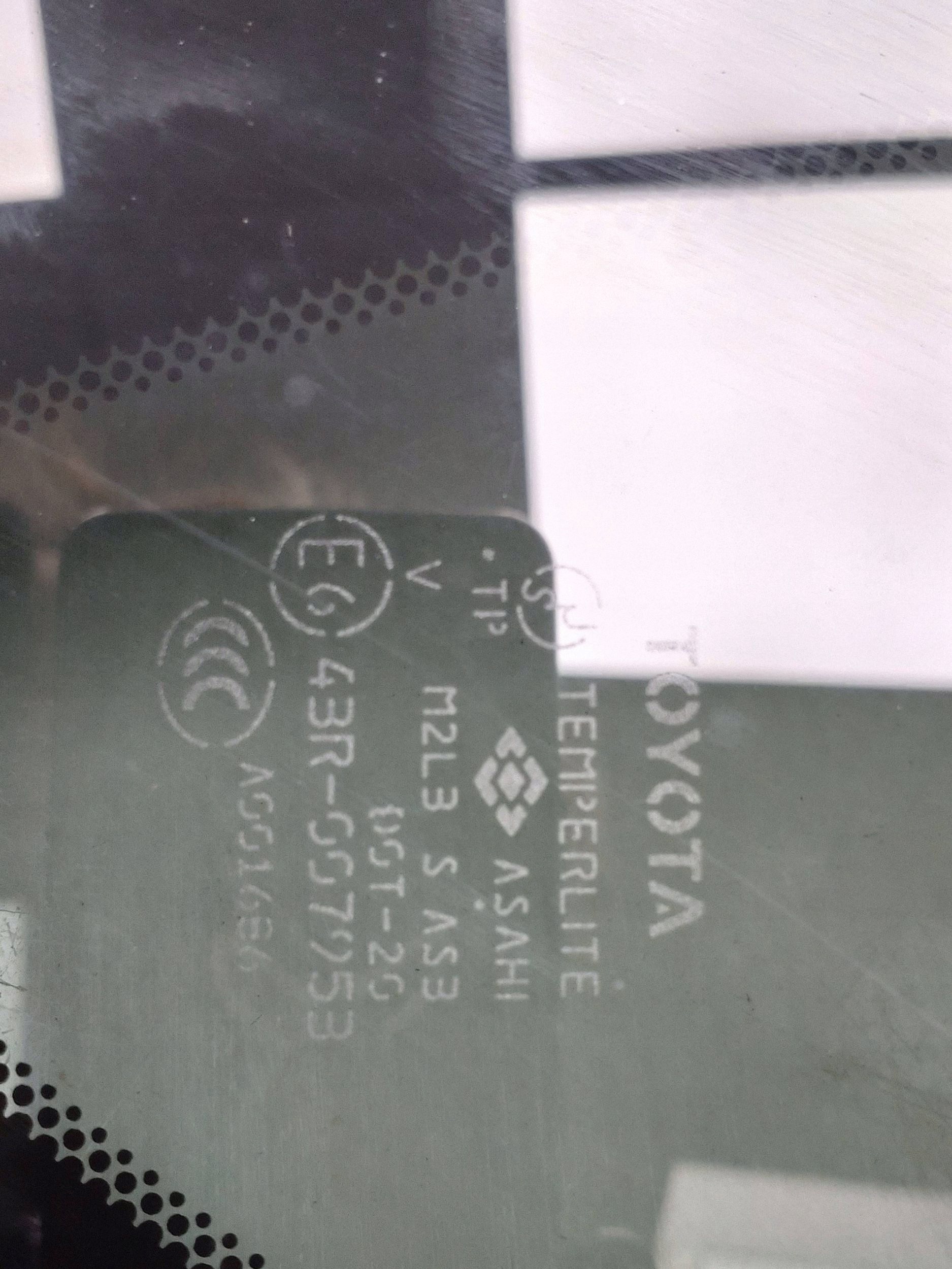 OEM 43R-007953 Oikea taka-koripaneeli Toyota image 4