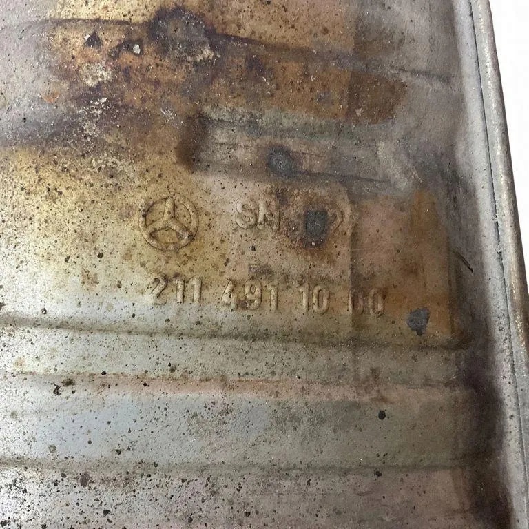 Mercedes W211 3.2 CDI einddemper OEM 2114910200 image 9