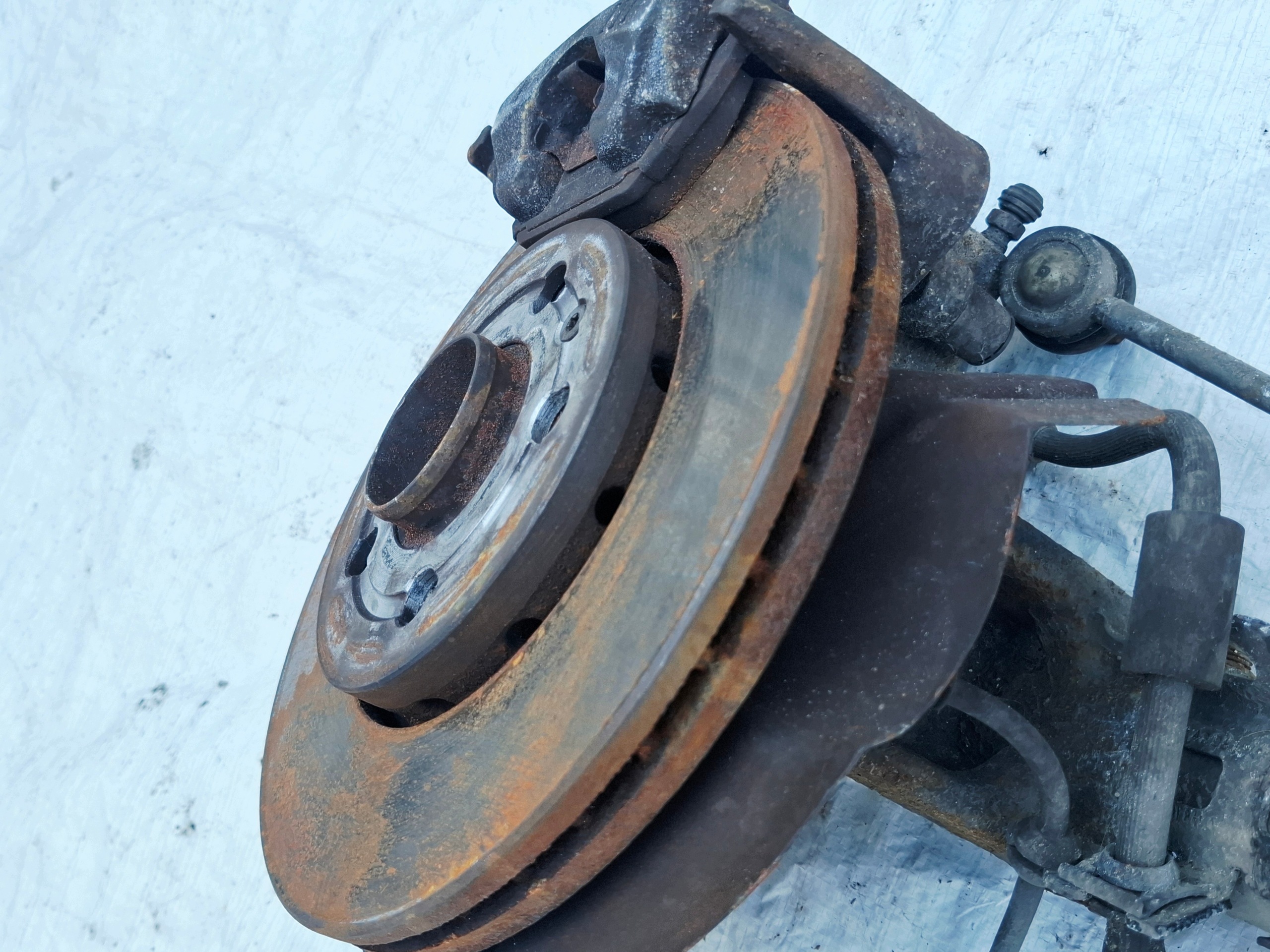 Stoßdämpfer Vorne Rechts OEM 6R0413031F mit Feder image 3