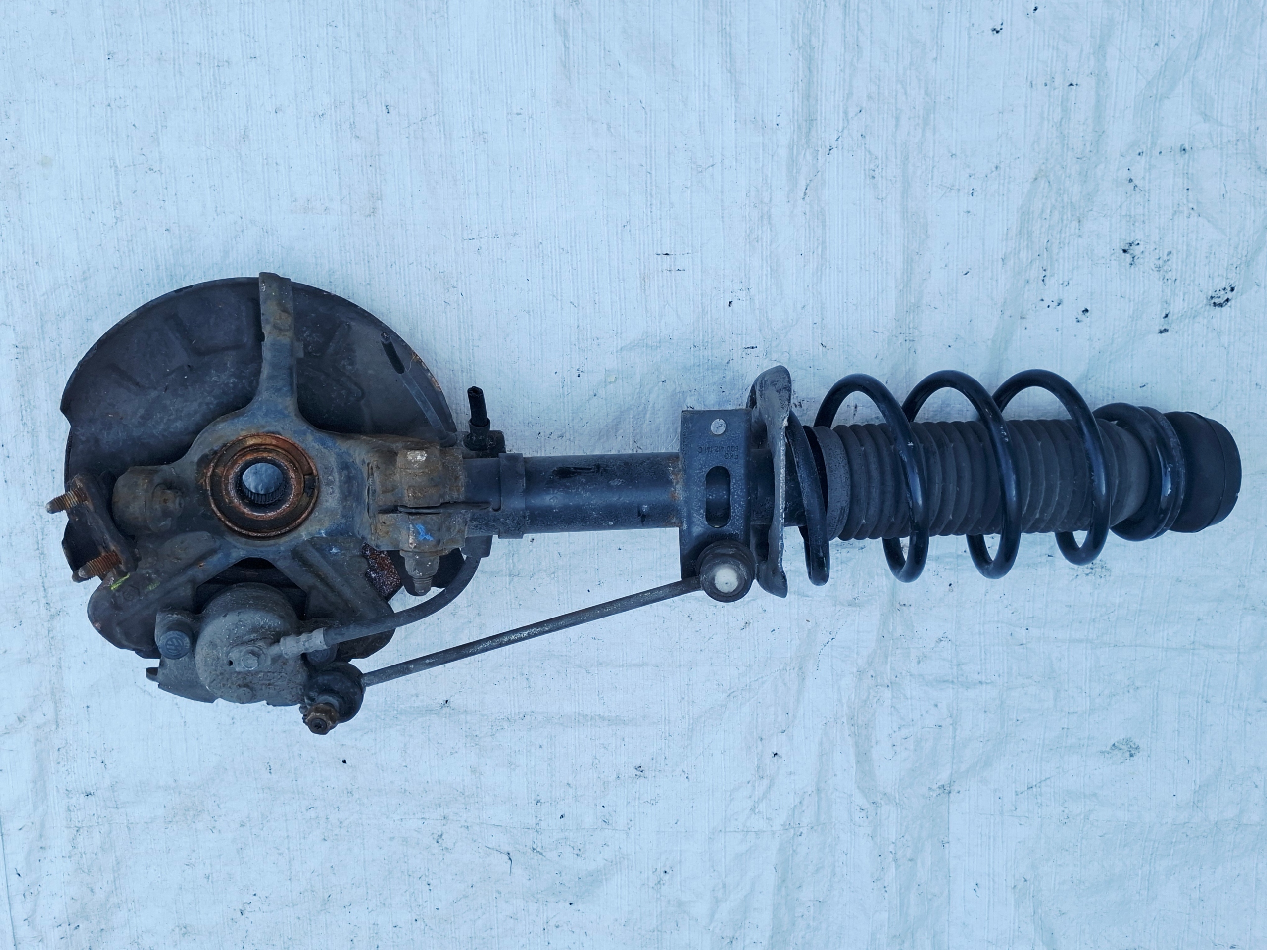 Stoßdämpfer Vorne Rechts OEM 6R0413031F mit Feder image 10