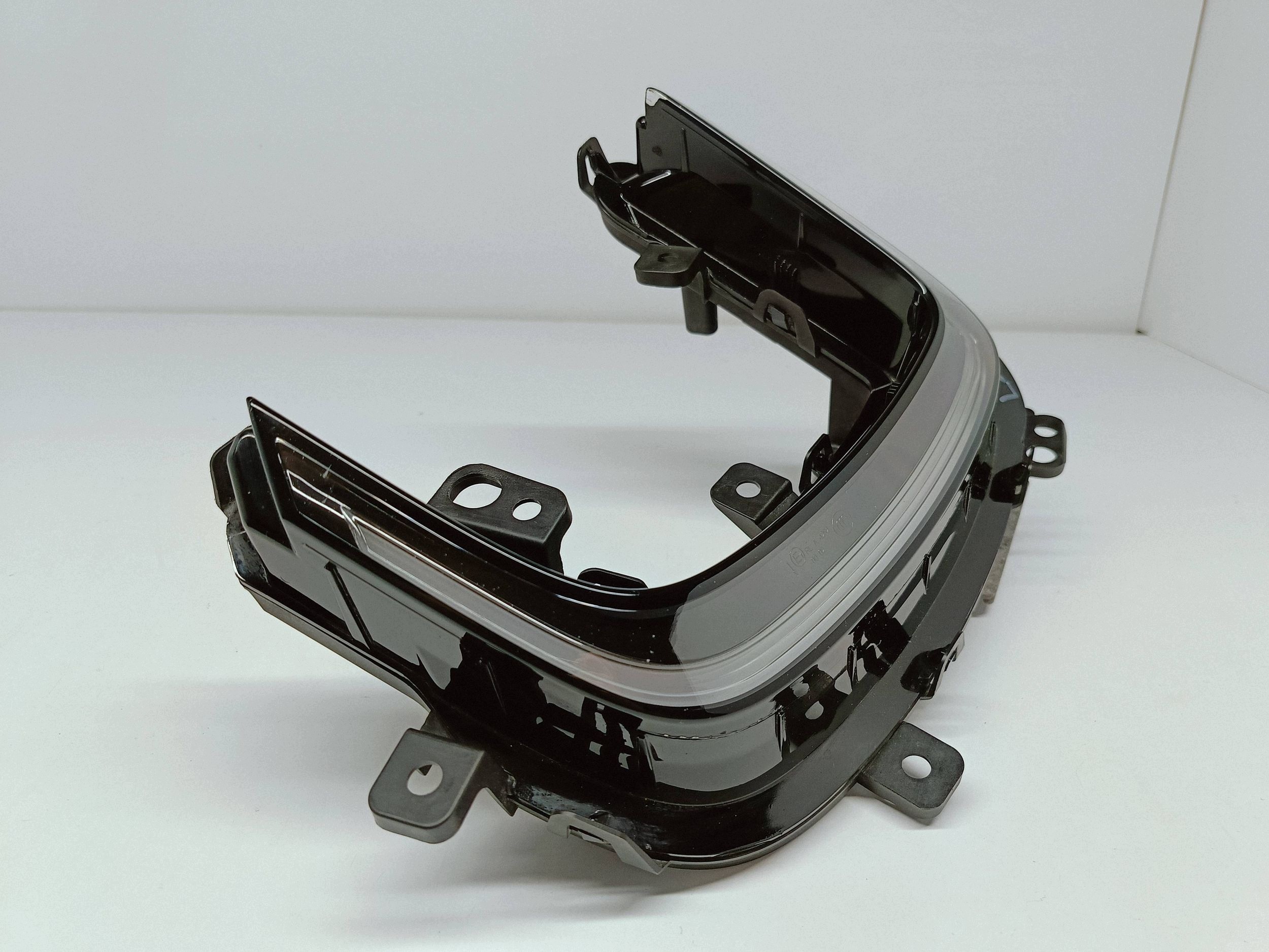 Feu DRL gauche OEM 12E941055E pour VW Up Lift image 4