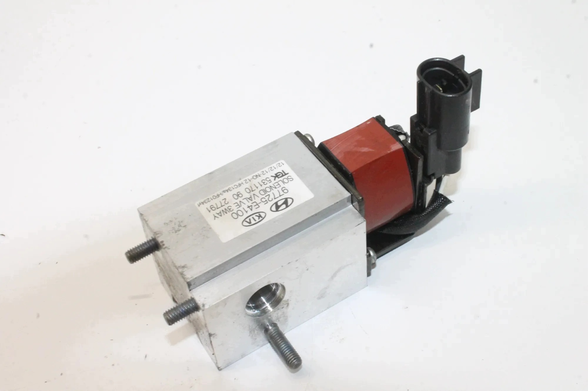 Válvula de expansão A/C Hyundai OEM 97725E4100 image 3