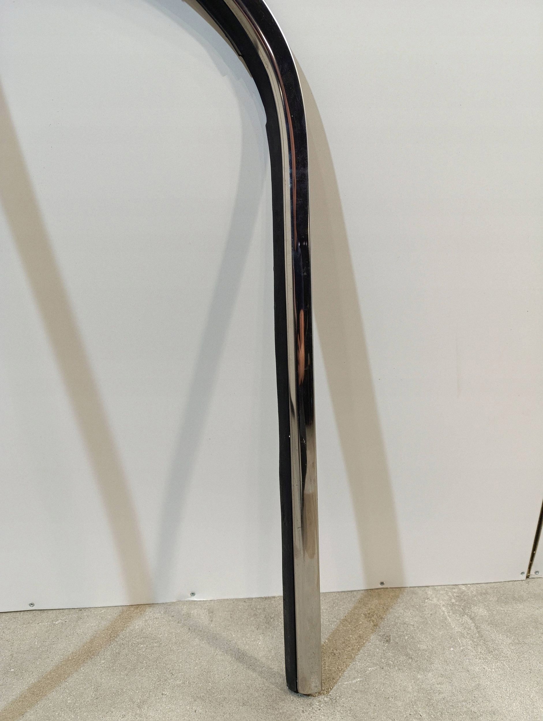 Chrysler Pacifica 2021 Left Rear Window Moulding 68227297A image 4