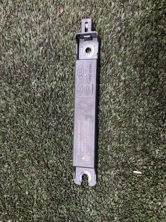 Antena Keyless OEM 95460CN100 para Kia Sportage V image 2