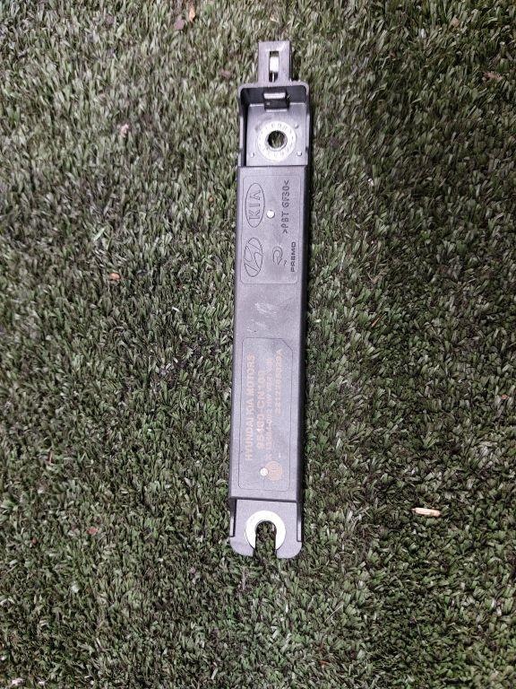 Antena Keyless OEM 95460CN100 para Kia Sportage V image 6